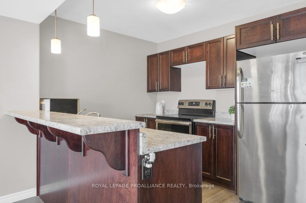 Photo 9 of 35 Mountain Ash Drive, Belleville, Thurlow Ward — HOMEH