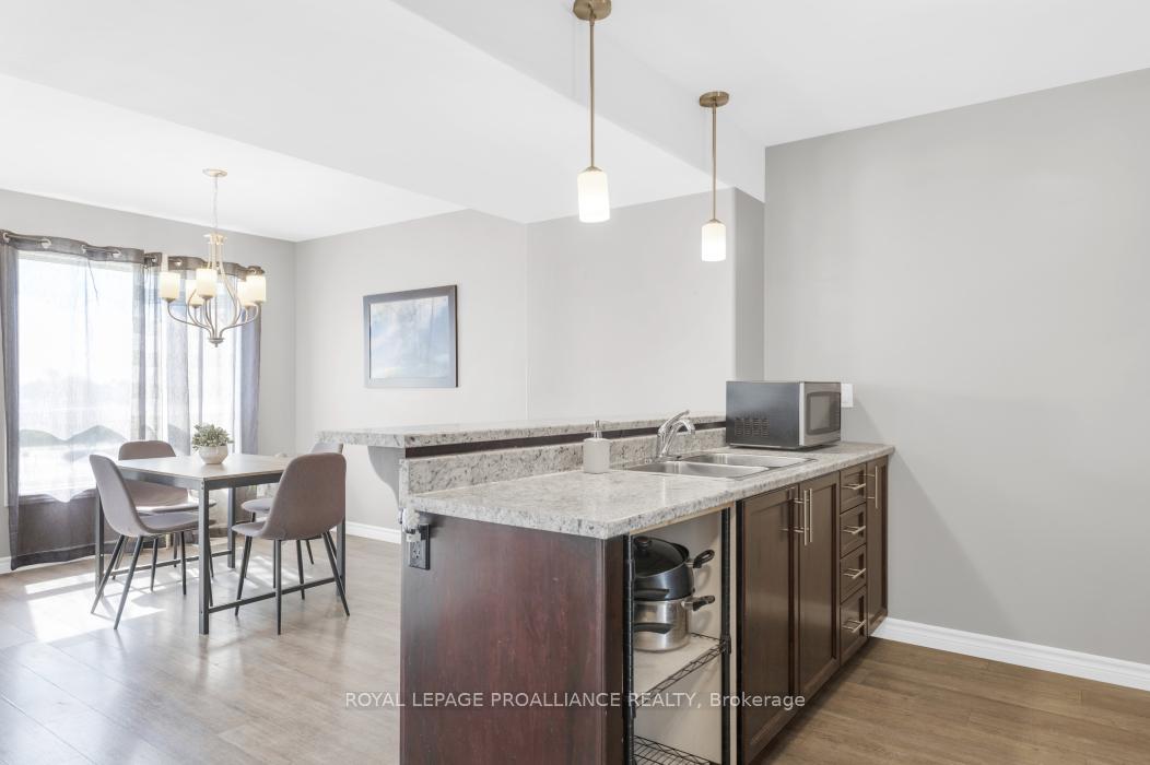 Photo 11 of 35 Mountain Ash Drive, Belleville, Thurlow Ward — HOMEH