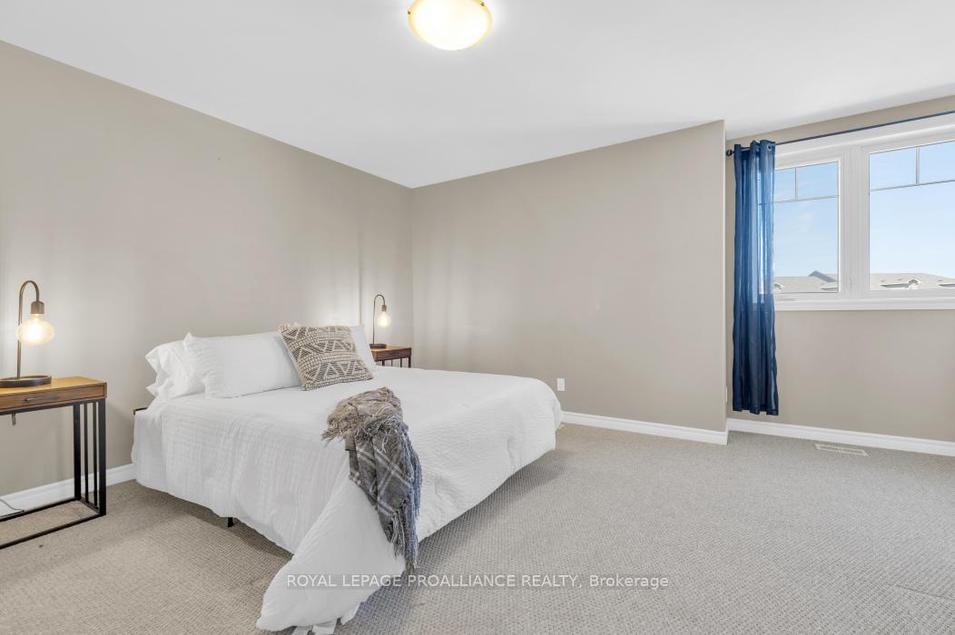 Photo 22 of 35 Mountain Ash Drive, Belleville, Thurlow Ward — HOMEH