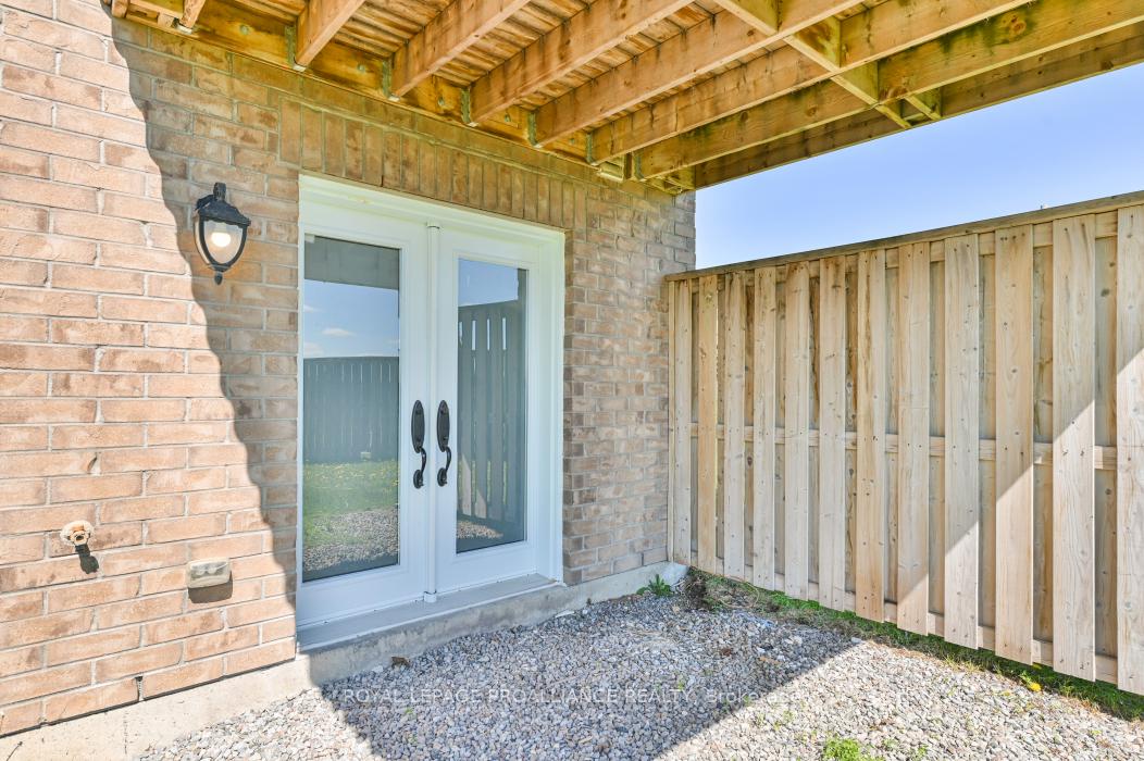 Photo 30 of 35 Mountain Ash Drive, Belleville, Thurlow Ward — HOMEH