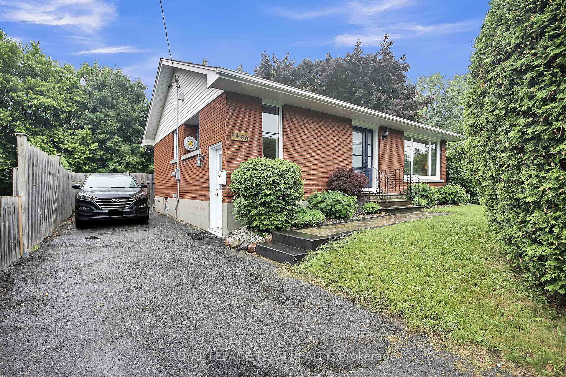 Photo 1 of 1460 Raven Avenue, Ottawa, Carlington — HOMEH