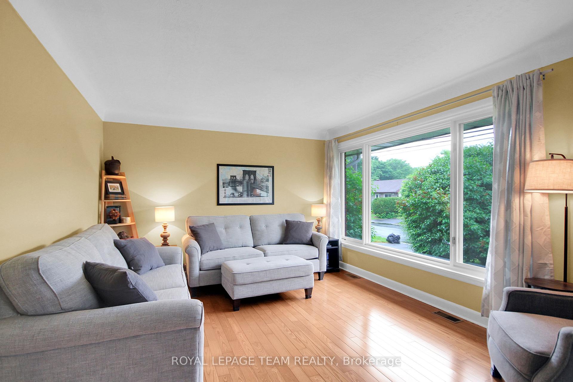 Photo 6 of 1460 Raven Avenue, Ottawa, Carlington — HOMEH