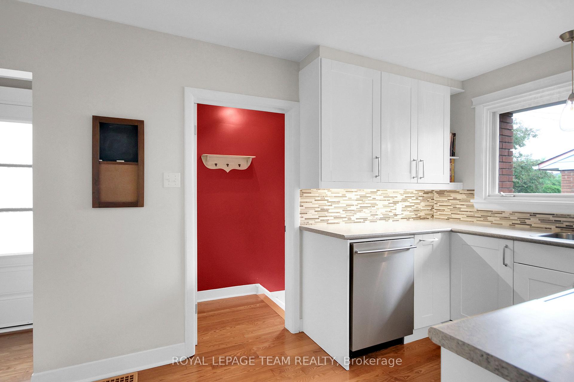Photo 16 of 1460 Raven Avenue, Ottawa, Carlington — HOMEH