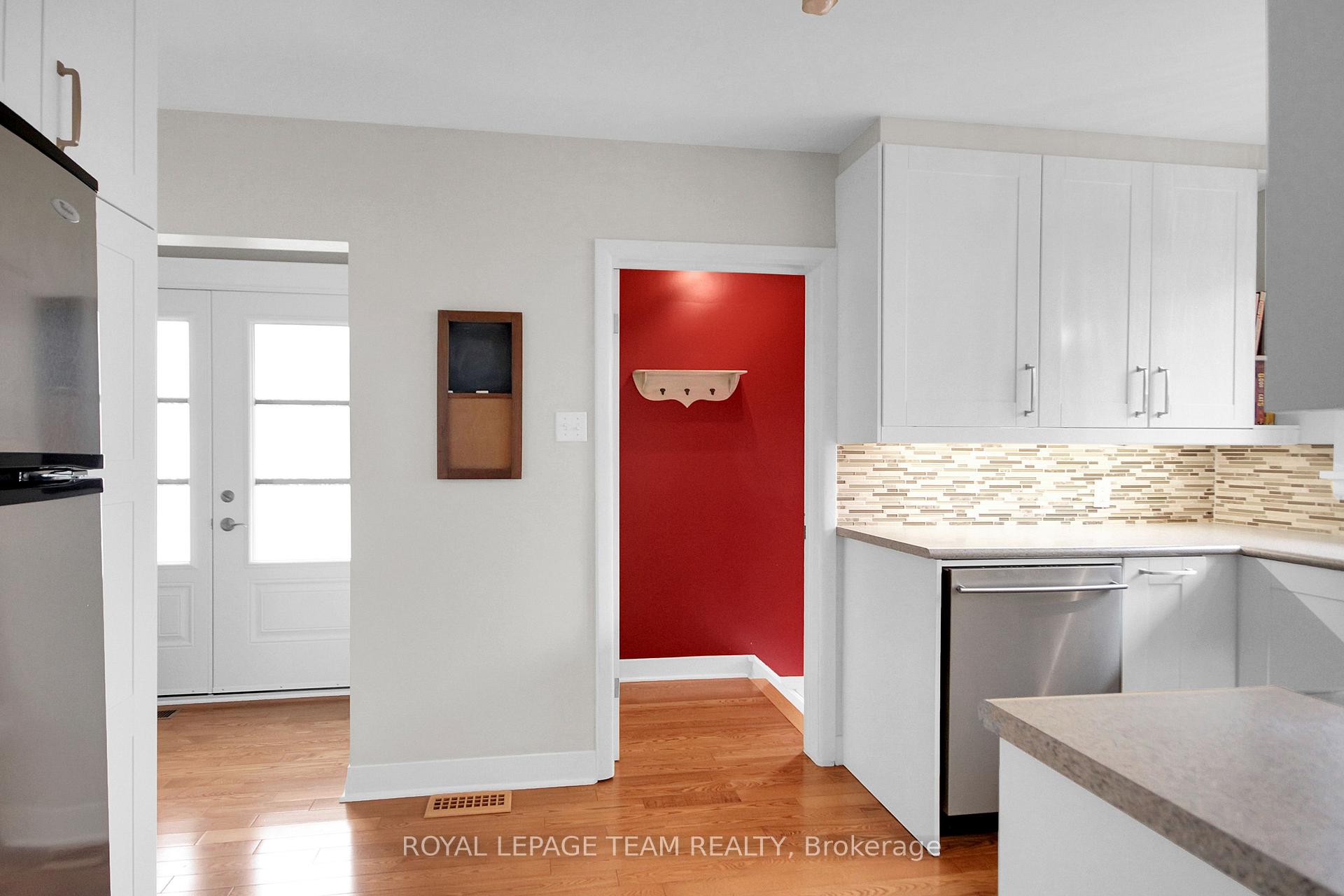 Photo 12 of 1460 Raven Avenue, Ottawa, Carlington — HOMEH