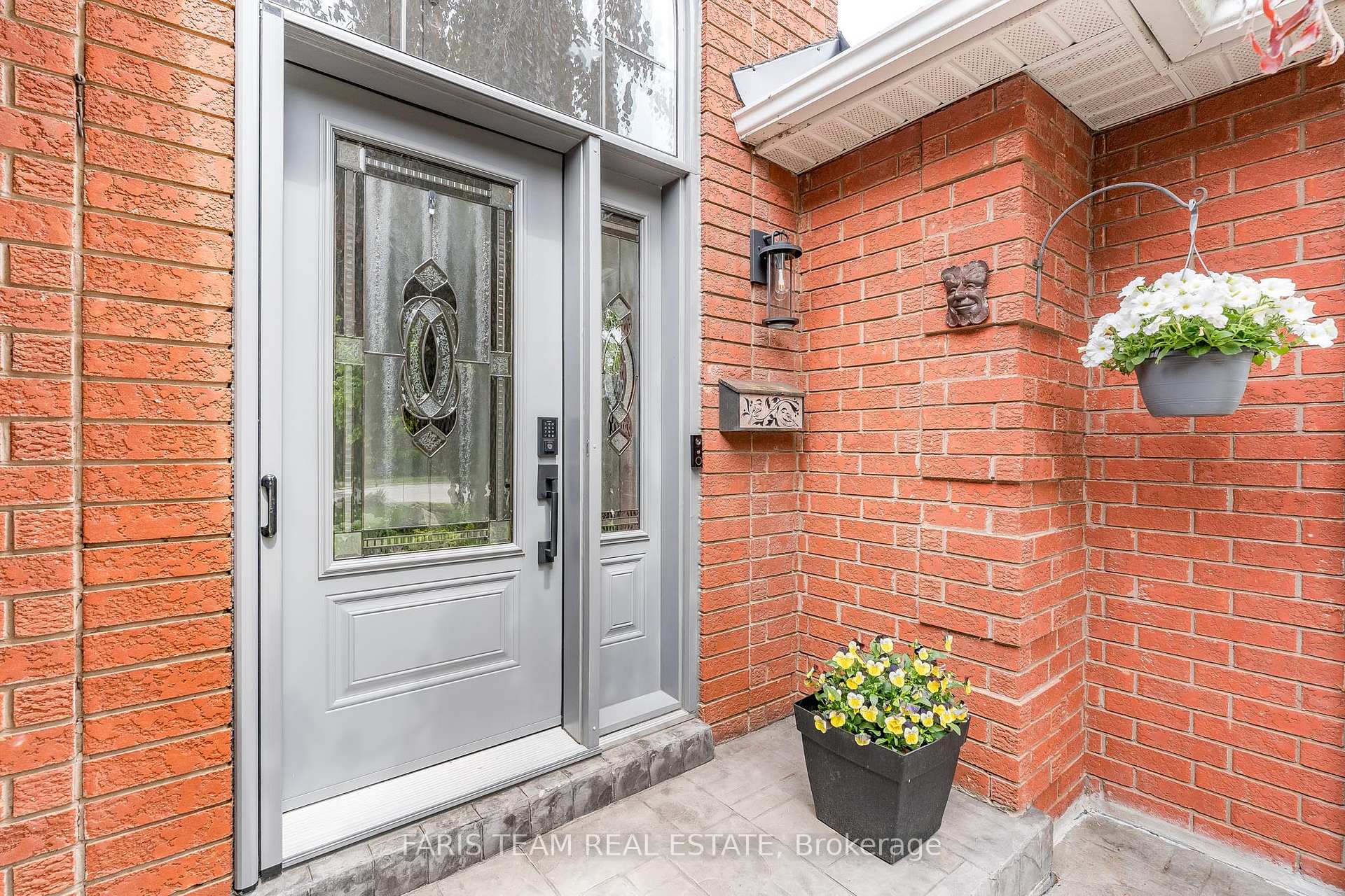 Photo 3 of 38 Summerset Drive, Barrie, Ardagh — HOMEH