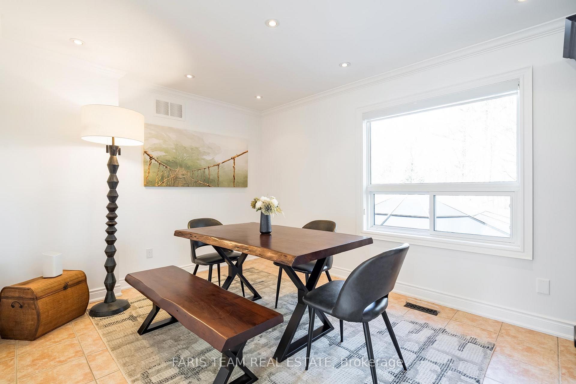 Photo 8 of 38 Summerset Drive, Barrie, Ardagh — HOMEH