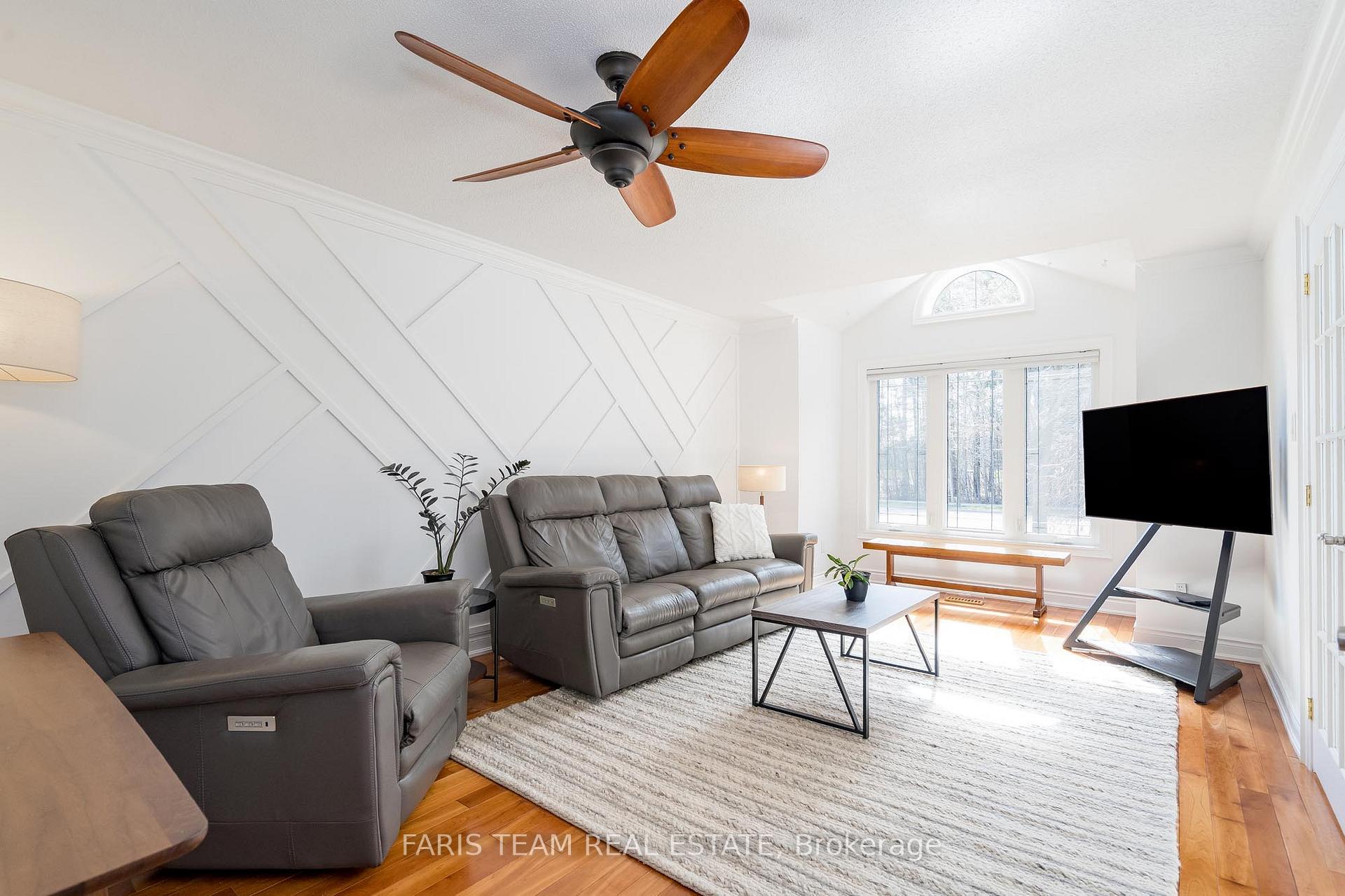 Photo 9 of 38 Summerset Drive, Barrie, Ardagh — HOMEH