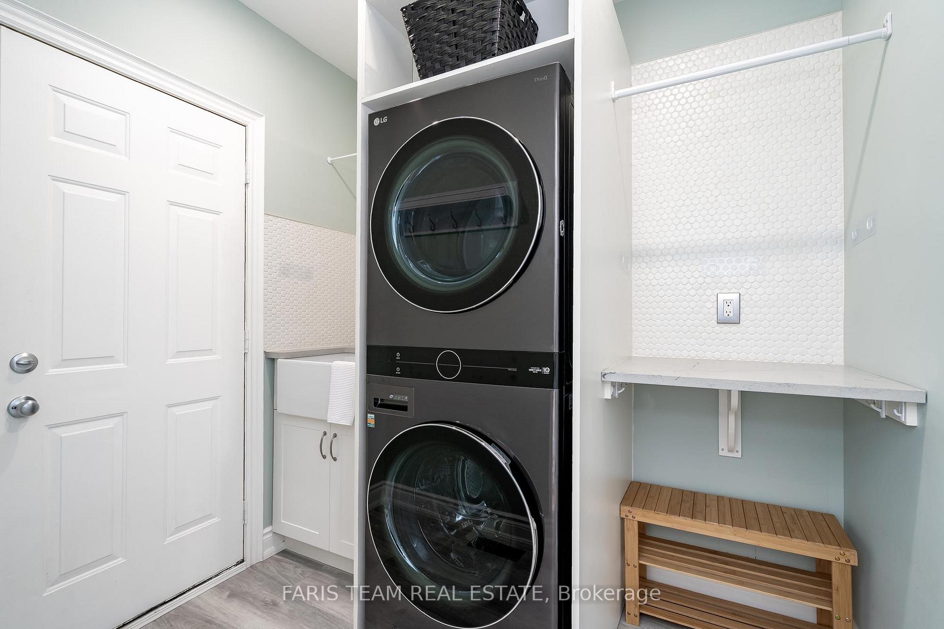 Photo 18 of 38 Summerset Drive, Barrie, Ardagh — HOMEH