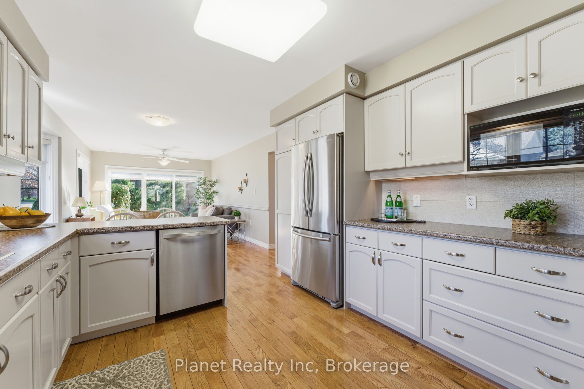 Photo 41 of 2 Sprucehaven Court, Guelph, Village By The Arboretum — HOMEH