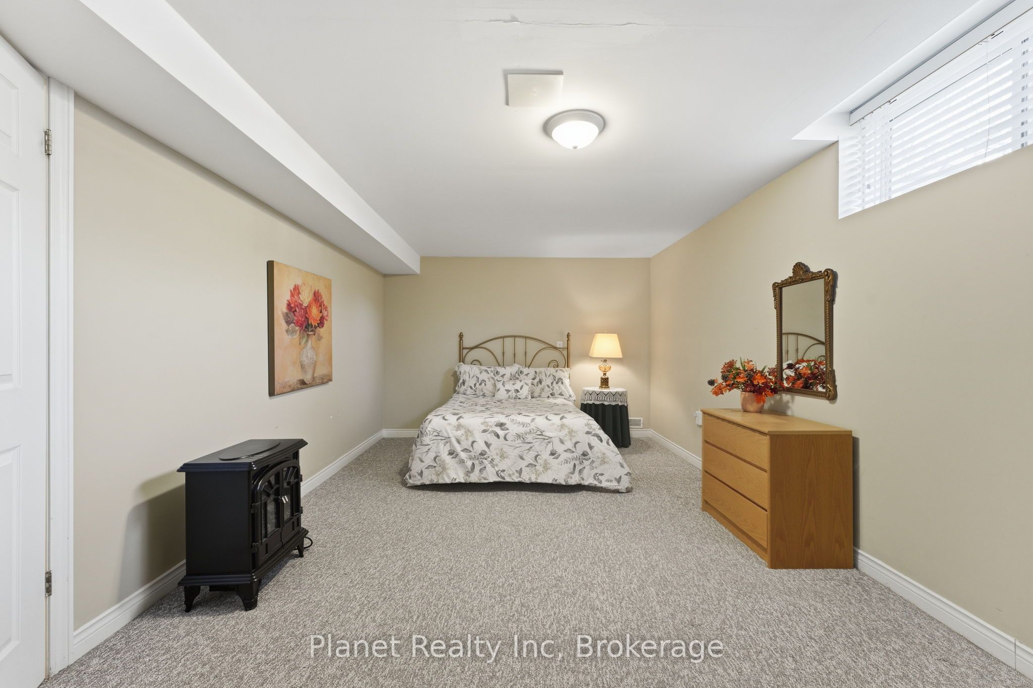 Photo 52 of 2 Sprucehaven Court, Guelph, Village By The Arboretum — HOMEH