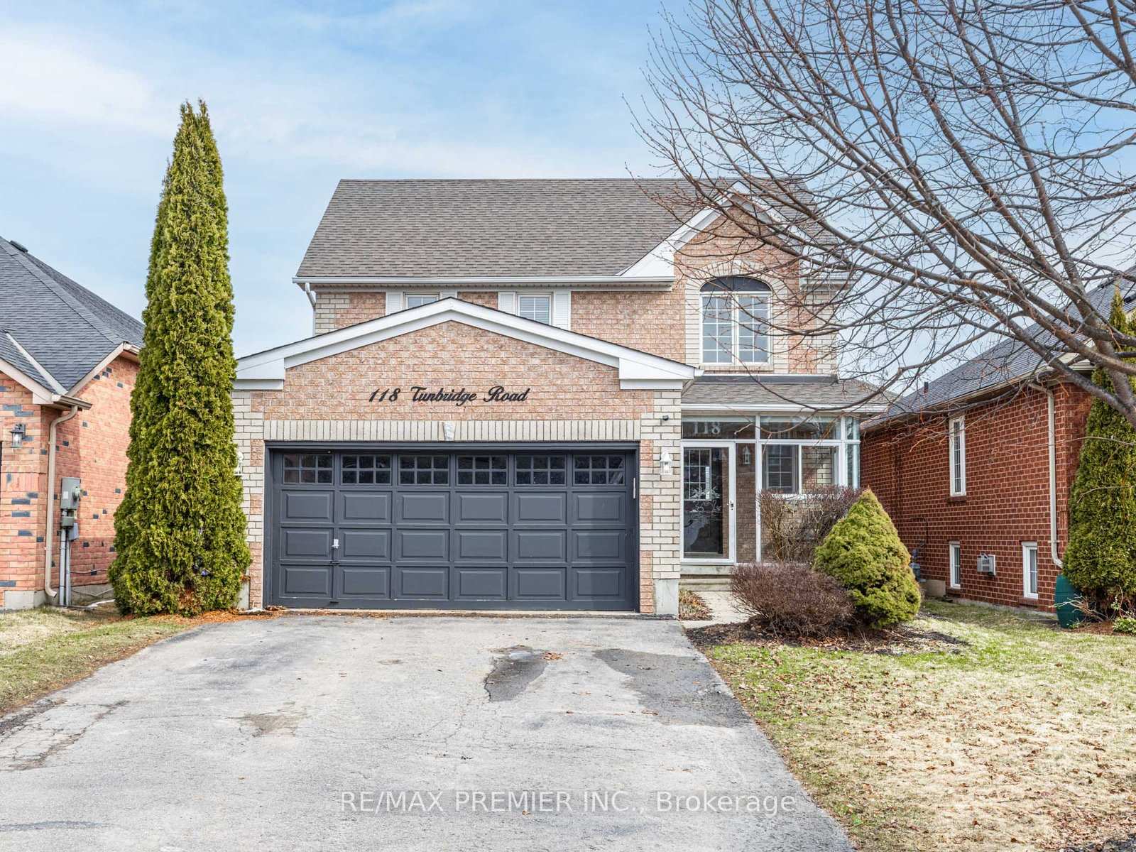 Photo 2 of 118 Tunbridge Road, Barrie, Georgian Drive — HOMEH