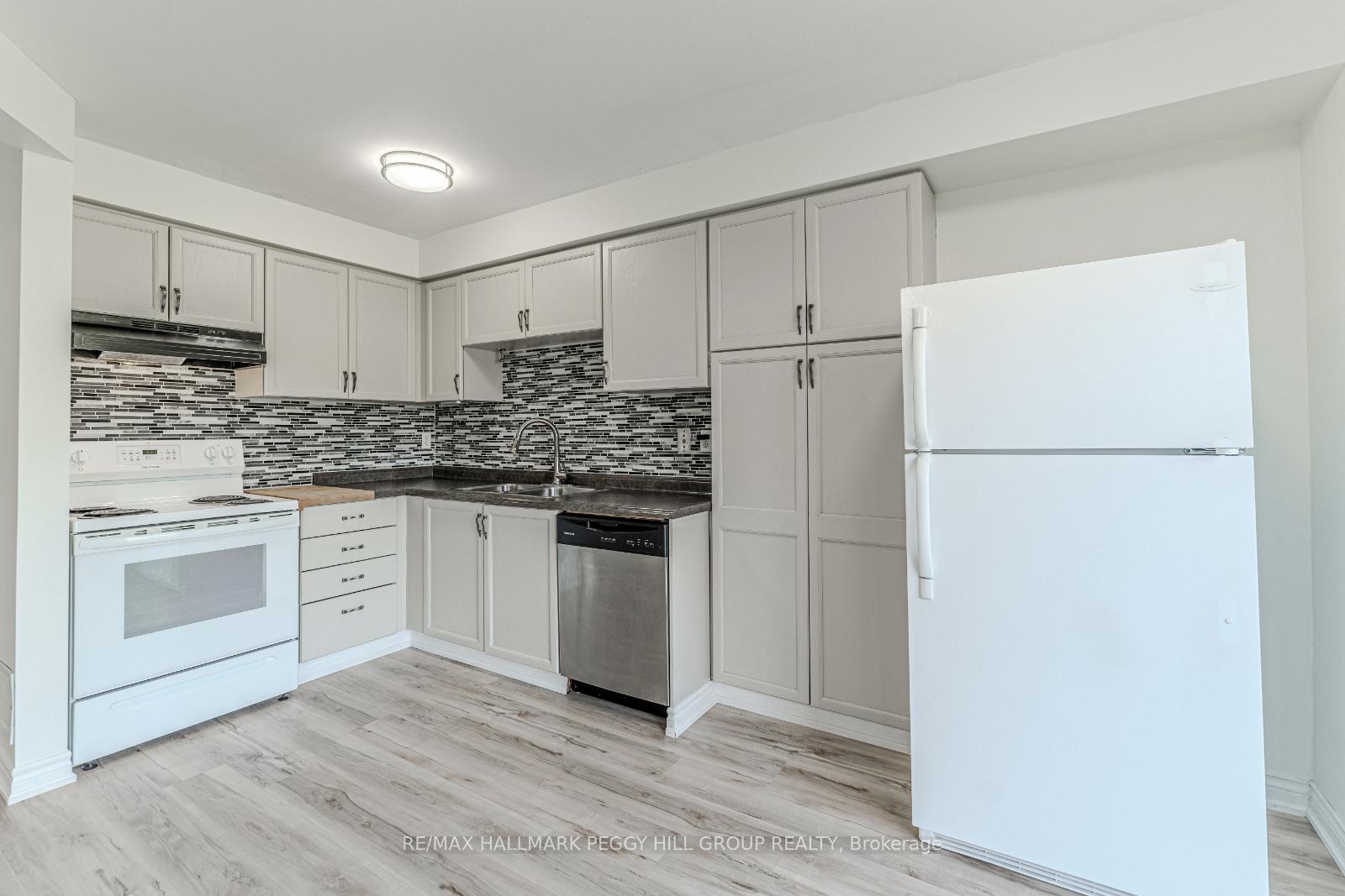 Photo 3 of 50 Brucker Road, Barrie, Holly — HOMEH