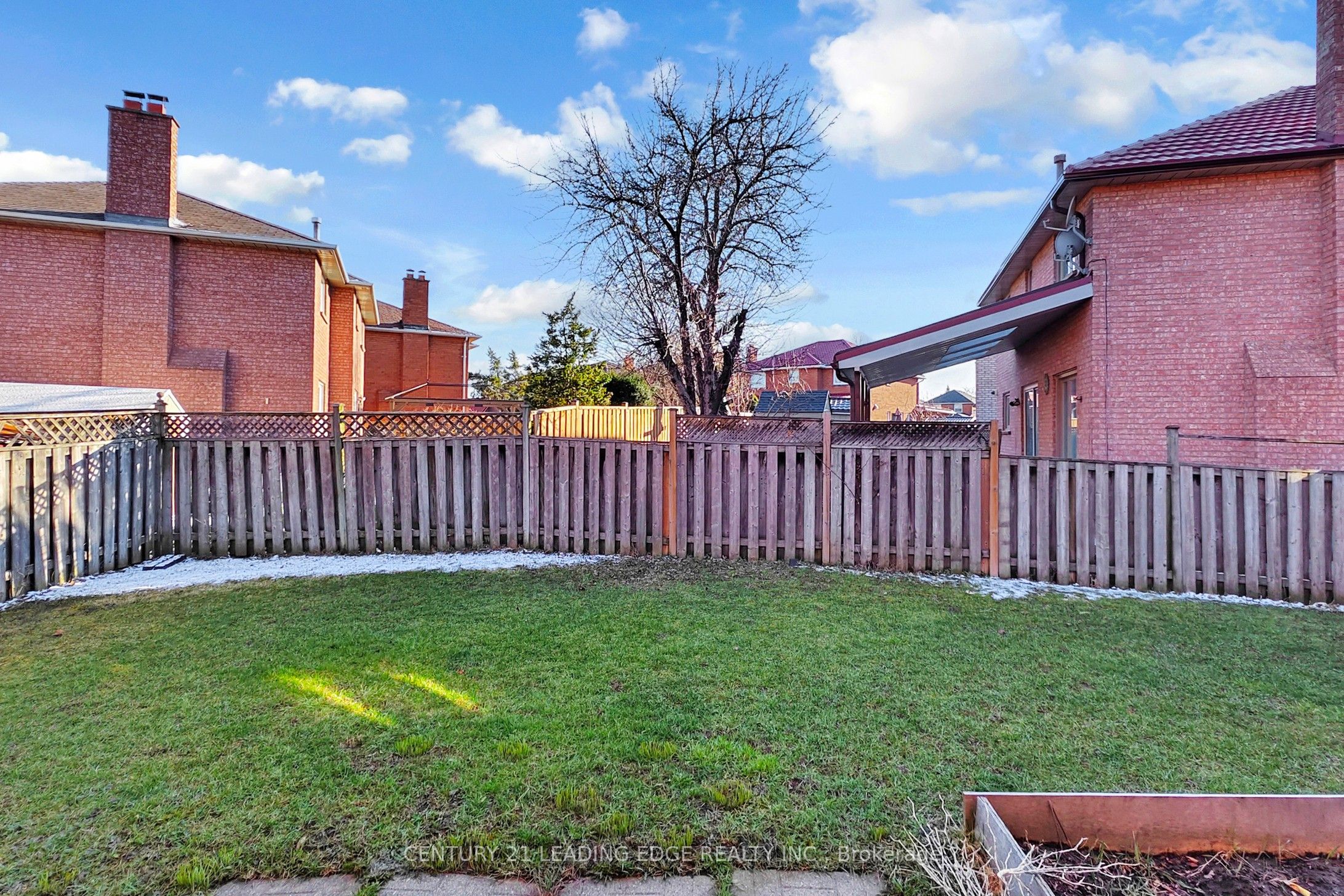 Photo 87 of 73 Hullrick Drive, Etobicoke, West Humber-Clairville — HOMEH