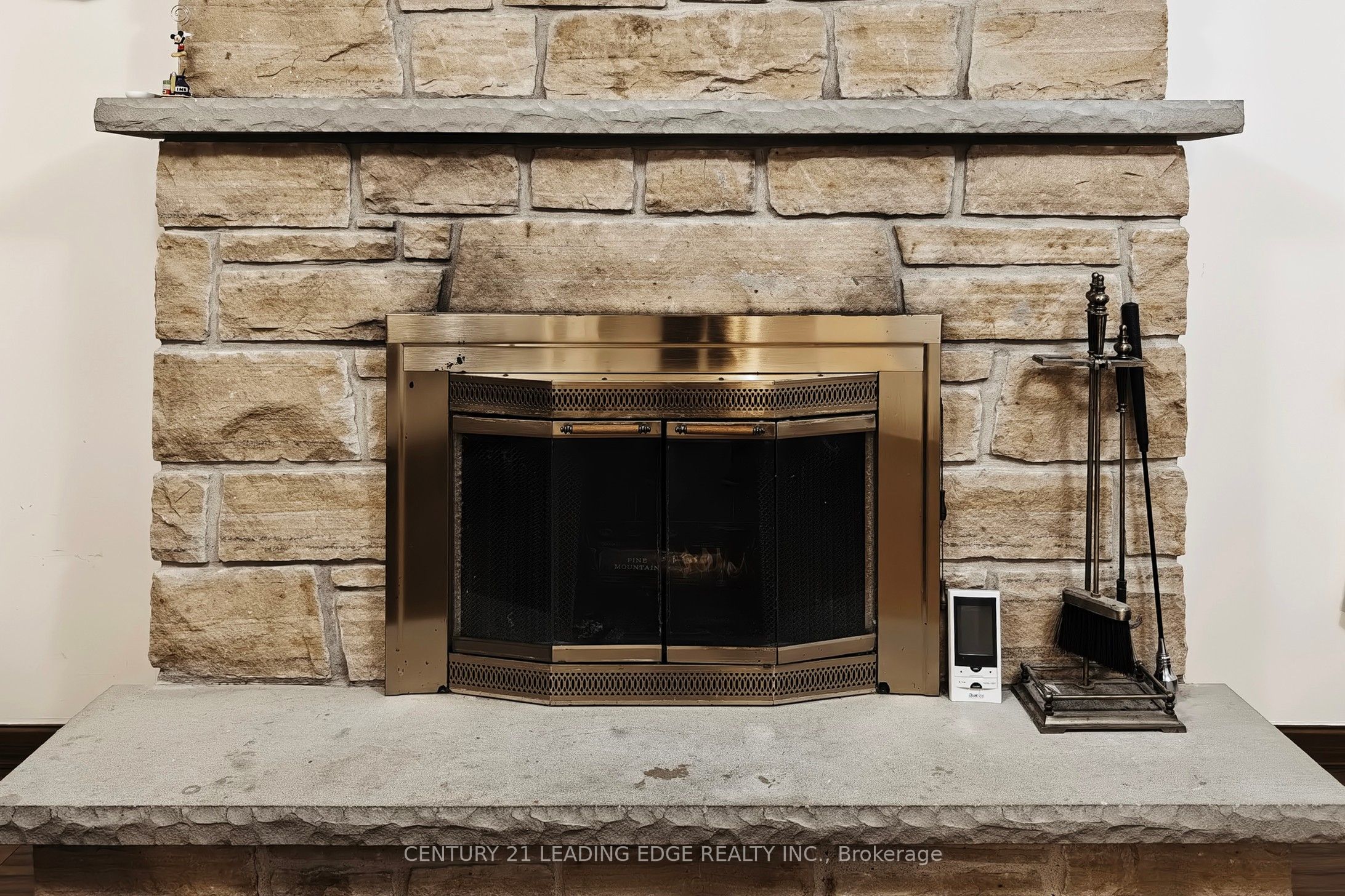 Photo 55 of 73 Hullrick Drive, Etobicoke, West Humber-Clairville — HOMEH