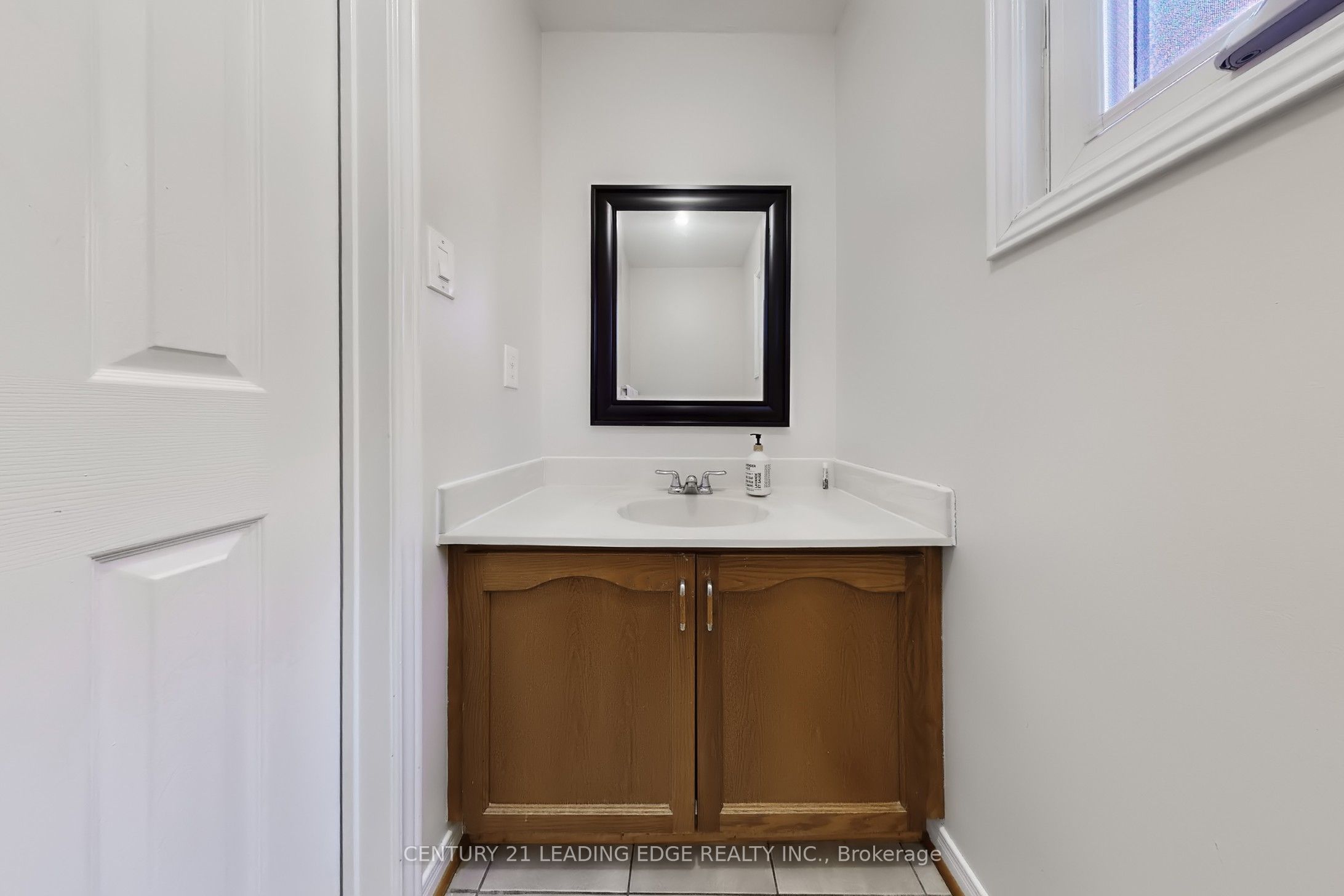 Photo 60 of 73 Hullrick Drive, Etobicoke, West Humber-Clairville — HOMEH