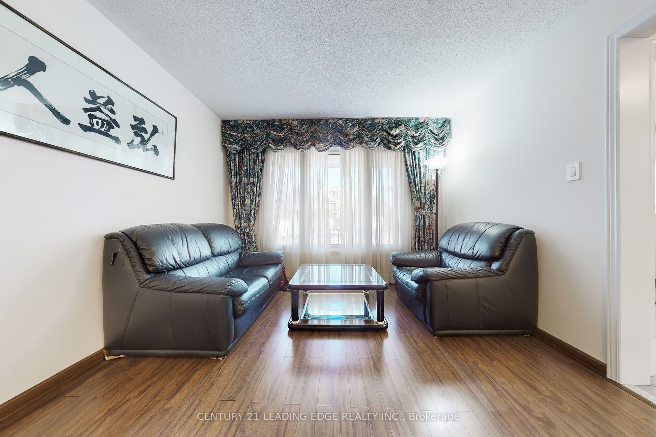 Photo 48 of 73 Hullrick Drive, Etobicoke, West Humber-Clairville — HOMEH