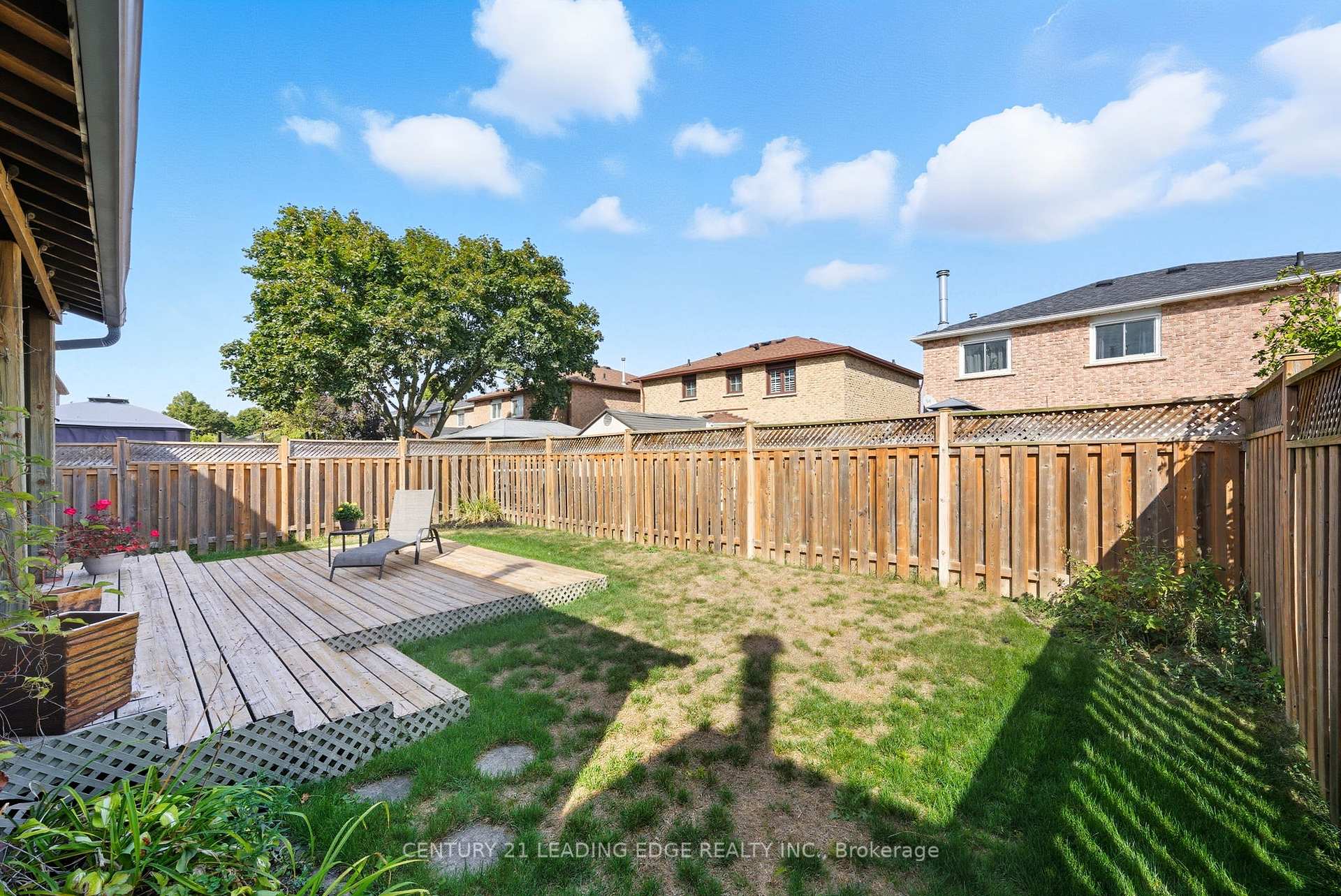Photo 43 of 85 Large Crescent, Ajax, Central West — HOMEH