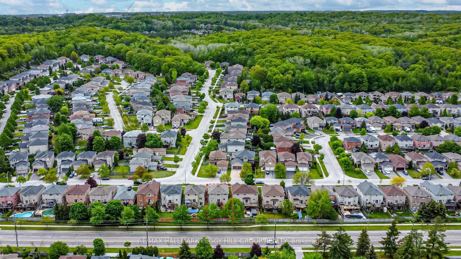 Photo 2 of 20 Dunnett Drive, Barrie, Ardagh — HOMEH