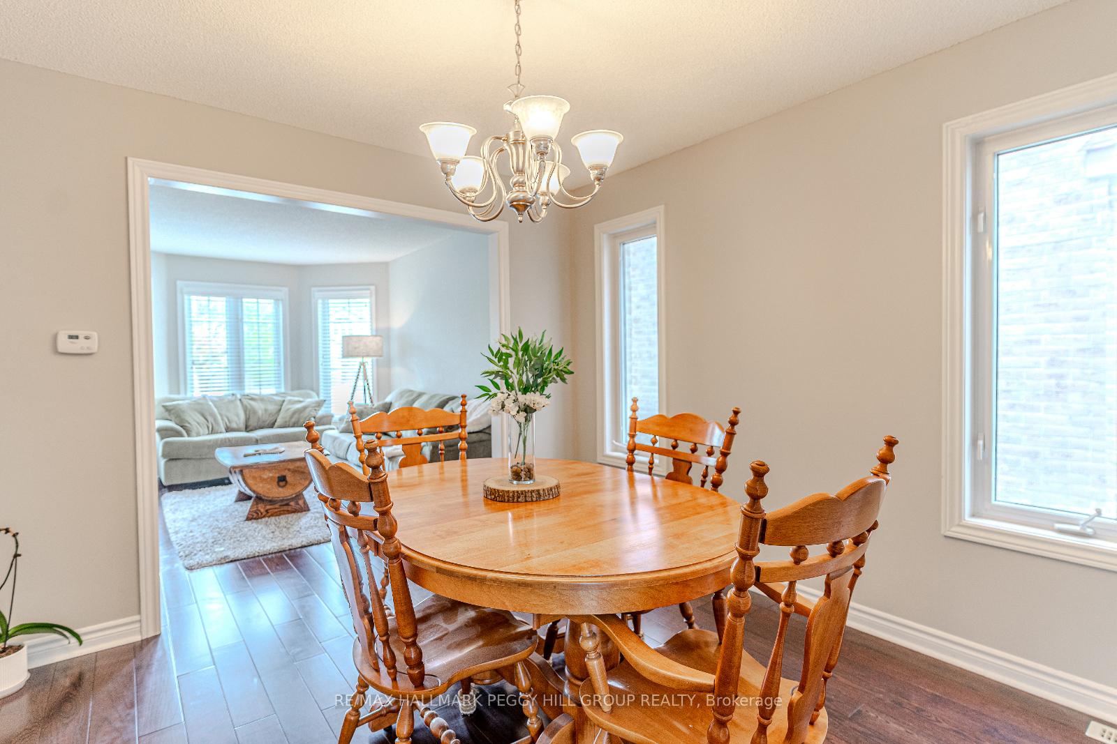 Photo 11 of 20 Dunnett Drive, Barrie, Ardagh — HOMEH