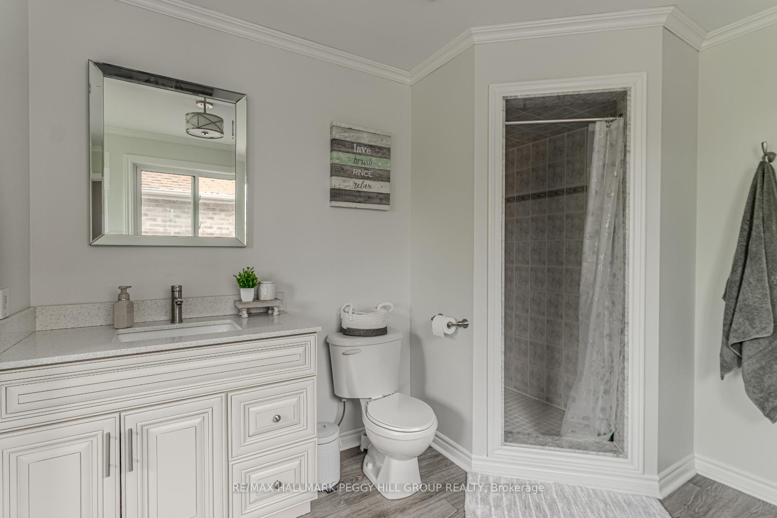 Photo 15 of 20 Dunnett Drive, Barrie, Ardagh — HOMEH