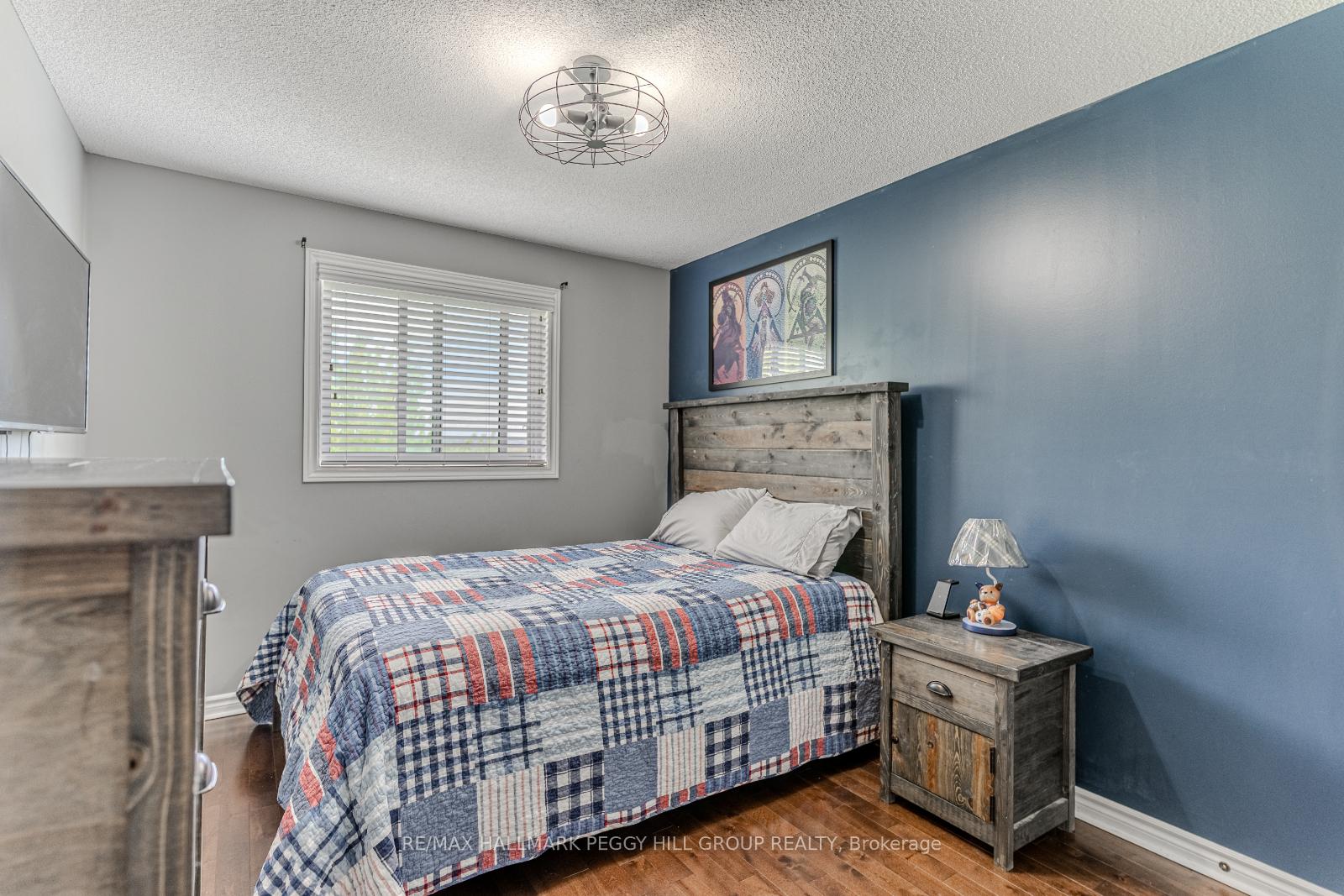 Photo 18 of 20 Dunnett Drive, Barrie, Ardagh — HOMEH