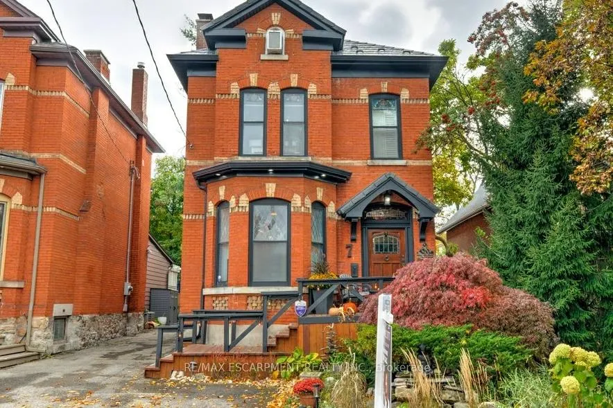 Front of 7 Homewood Avenue