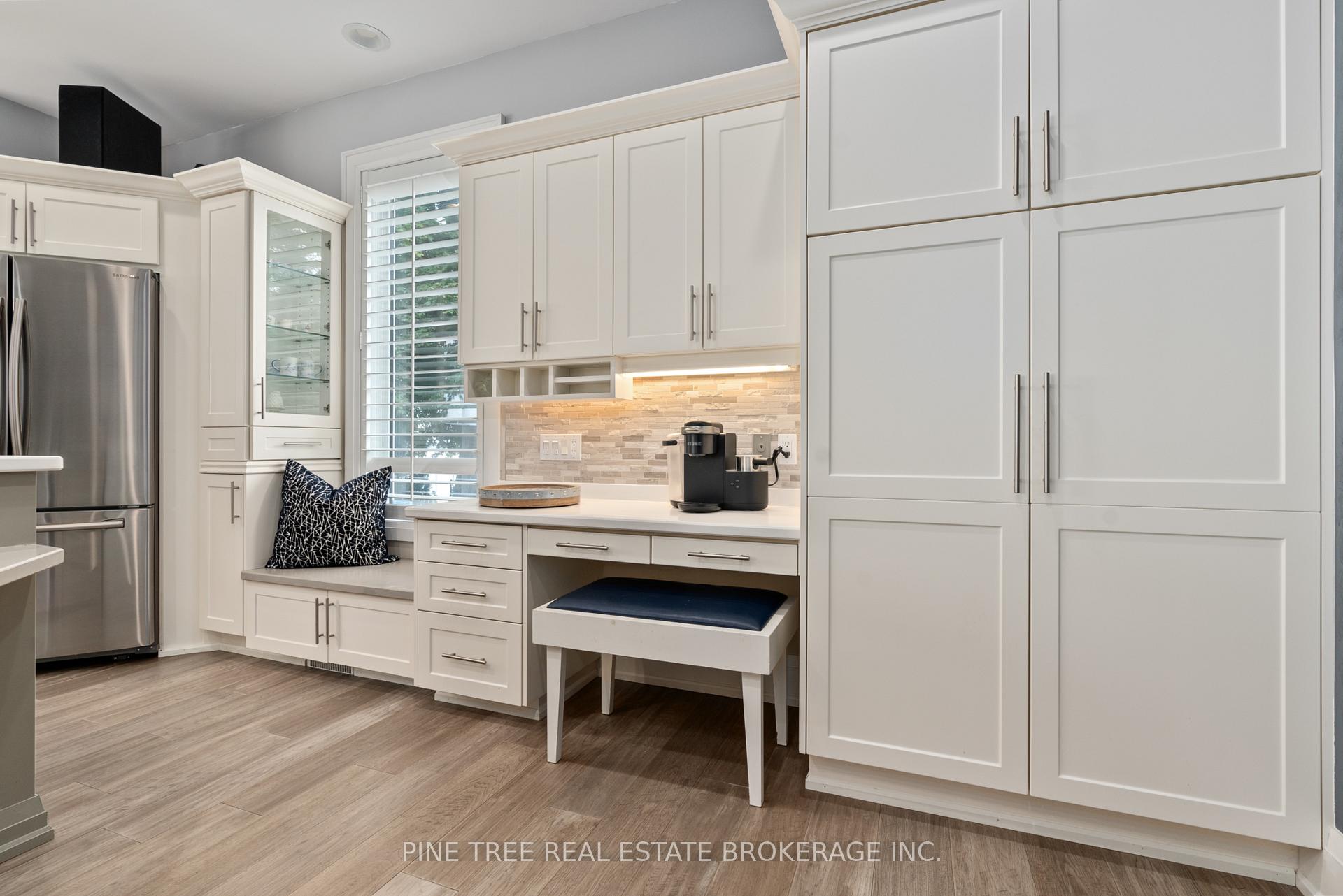 Photo 13 of 409 Coxmill Road, Barrie, South Shore — HOMEH