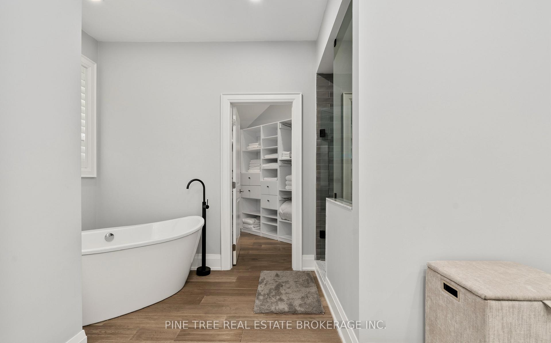 Photo 21 of 409 Coxmill Road, Barrie, South Shore — HOMEH