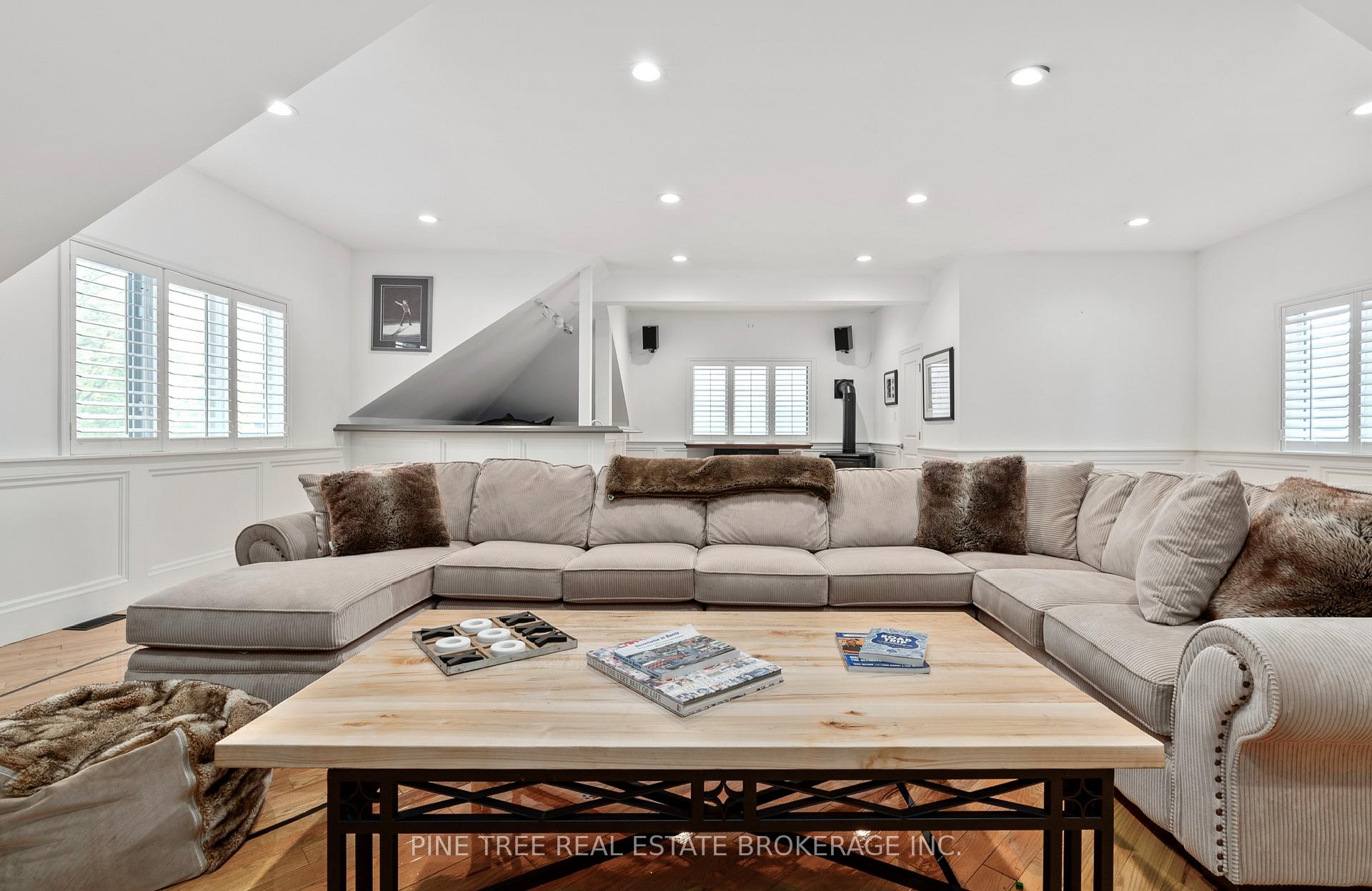 Photo 27 of 409 Coxmill Road, Barrie, South Shore — HOMEH