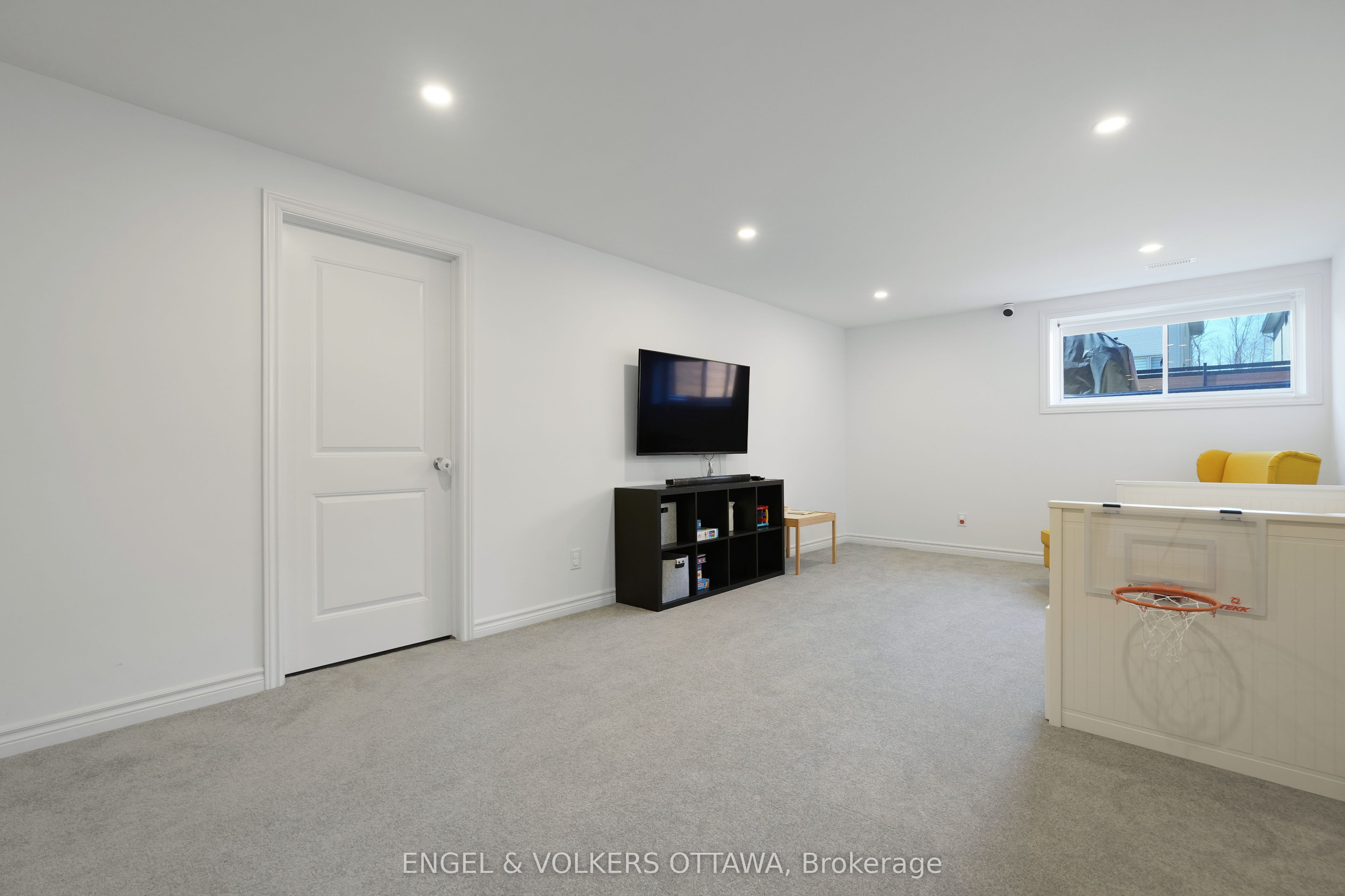 Photo 59 of 62 Canvasback Ridge, Ottawa, Riverside South/Gloucester Glen — HOMEH