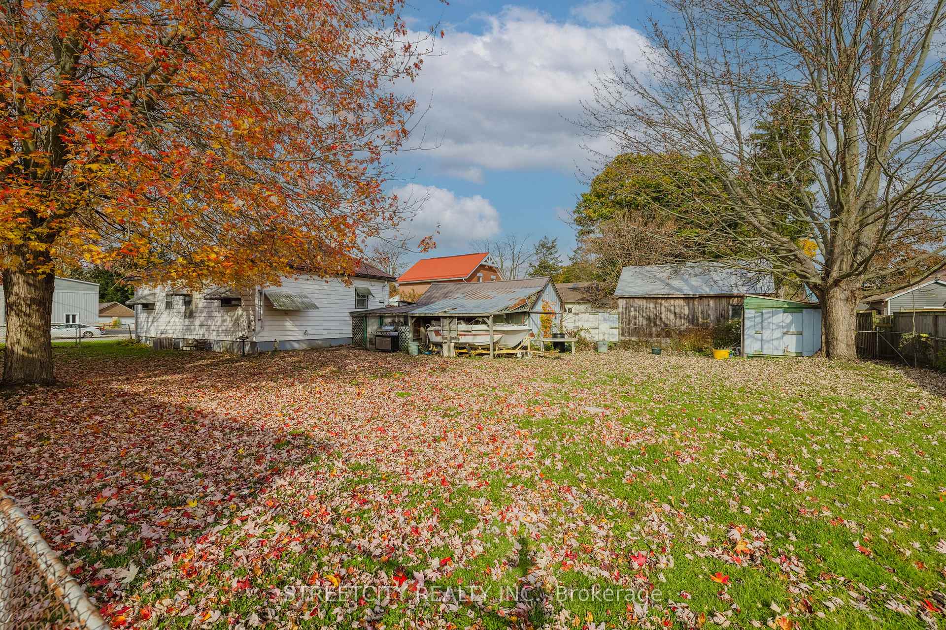 Photo 5 of 225 John Street N, Aylmer — HOMEH