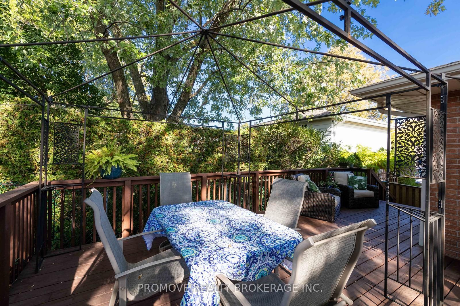 Photo 74 of 78 Devere Drive, Guelph, Dovercliffe Park/Old University — HOMEH