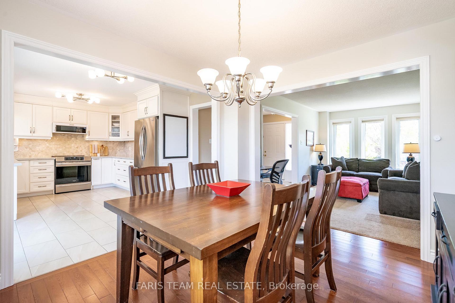 Photo 6 of 22 Watson Drive, Barrie, East Bayfield — HOMEH