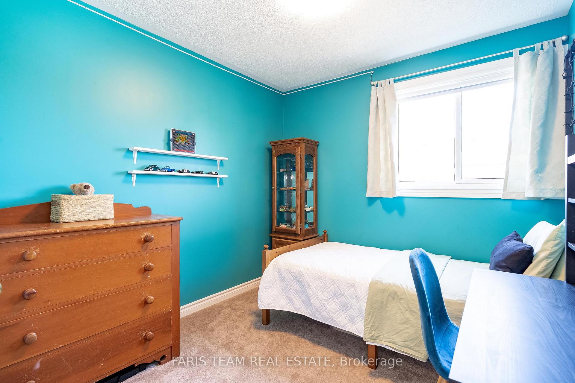 Photo 15 of 22 Watson Drive, Barrie, East Bayfield — HOMEH