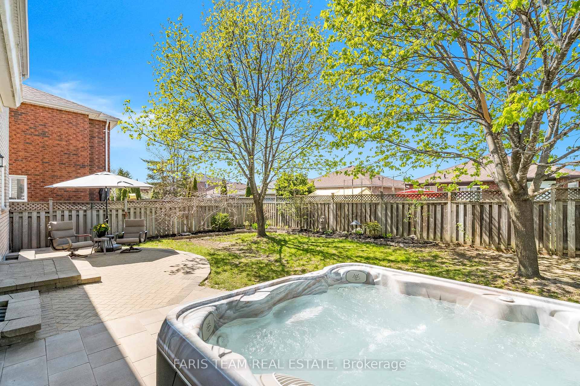 Photo 23 of 22 Watson Drive, Barrie, East Bayfield — HOMEH