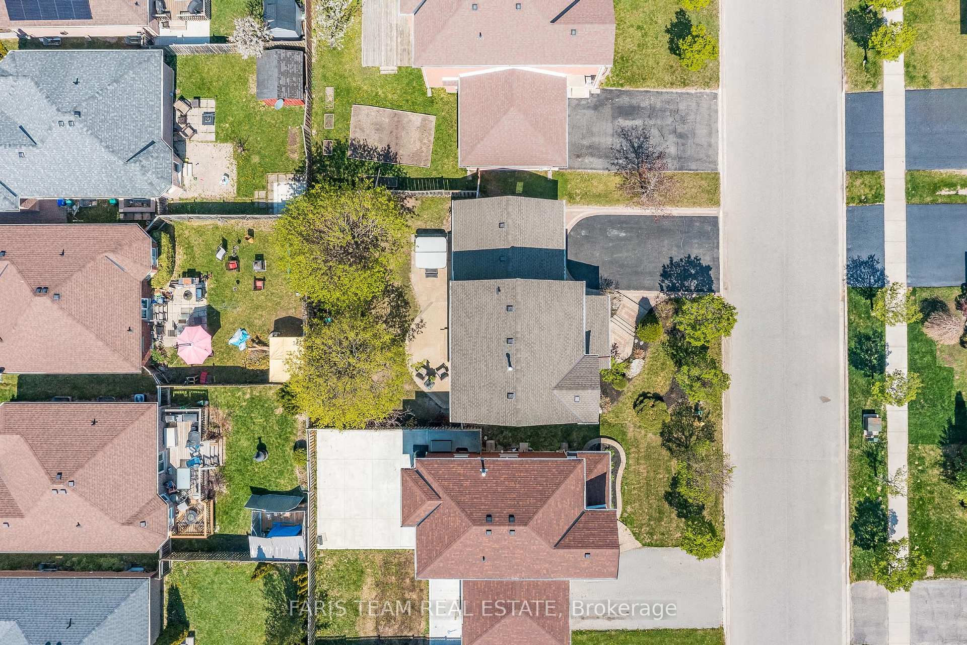 Photo 27 of 22 Watson Drive, Barrie, East Bayfield — HOMEH