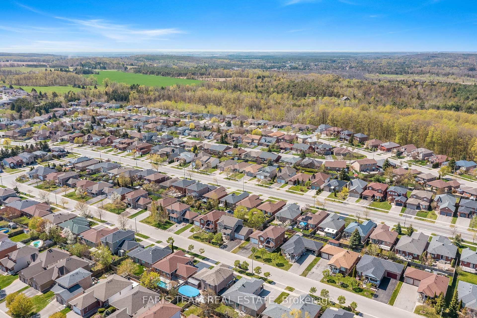 Photo 28 of 22 Watson Drive, Barrie, East Bayfield — HOMEH
