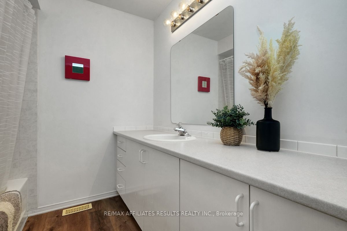 Photo 79 of 97 Flowertree Crescent, Ottawa, Kanata - Emerald Meadows/Trailwest — HOMEH