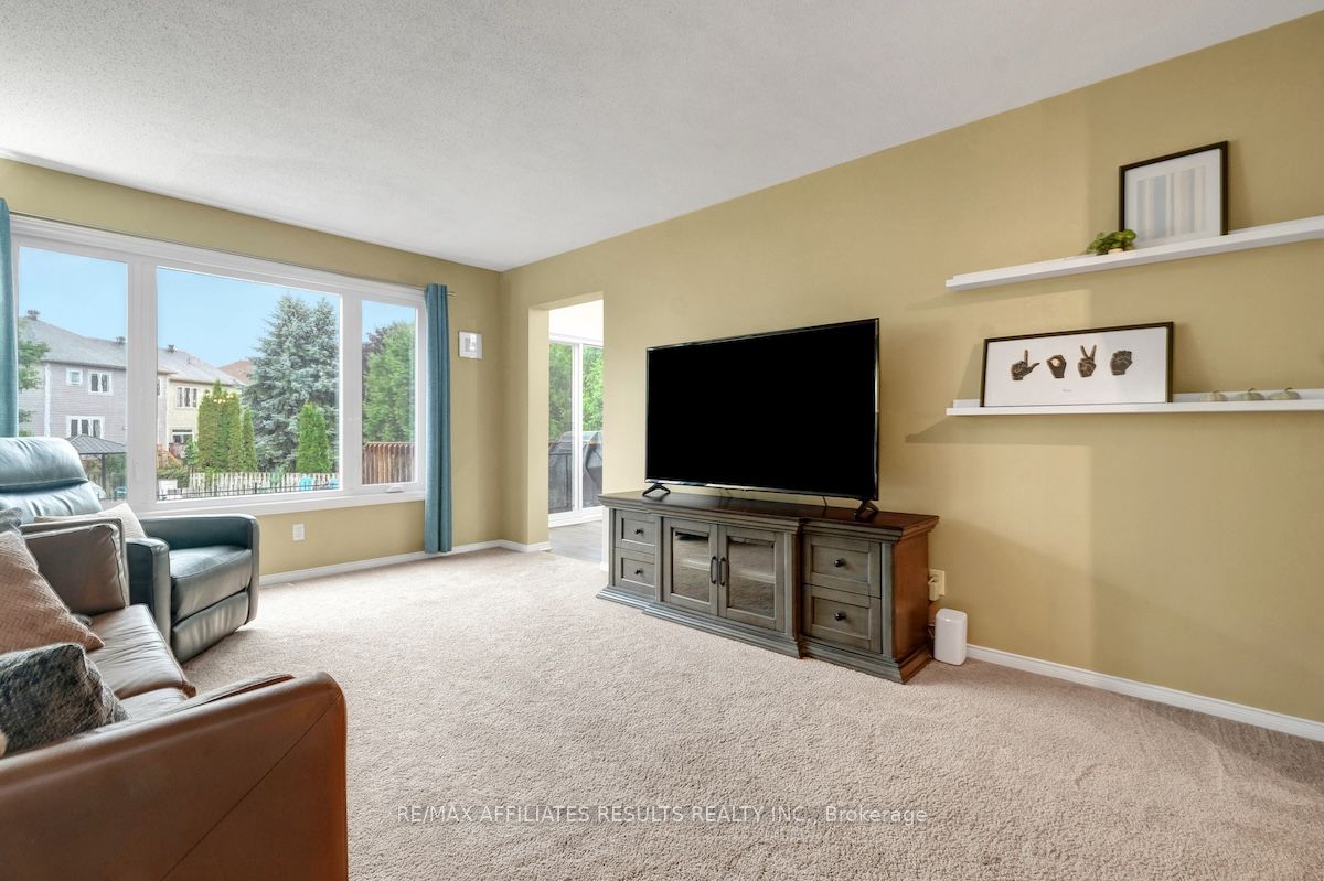 Photo 60 of 97 Flowertree Crescent, Ottawa, Kanata - Emerald Meadows/Trailwest — HOMEH