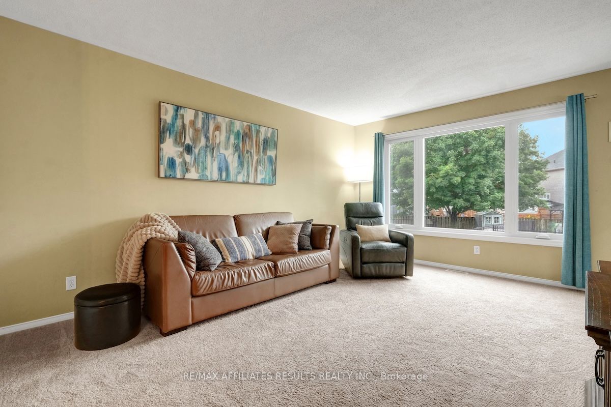 Photo 61 of 97 Flowertree Crescent, Ottawa, Kanata - Emerald Meadows/Trailwest — HOMEH