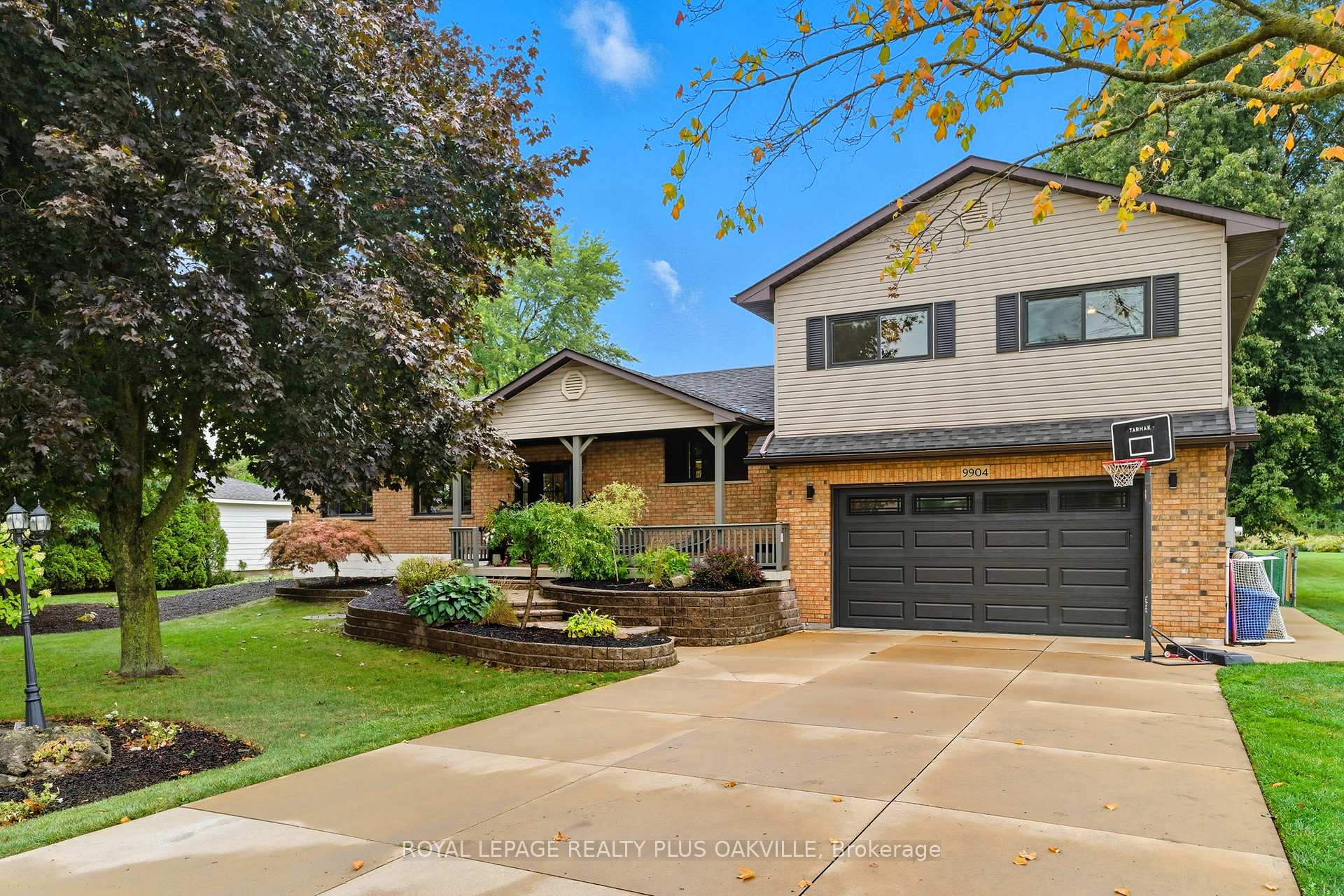Photo 1 of 9904 Dickenson Road W, Hamilton, Rural Glanbrook — HOMEH