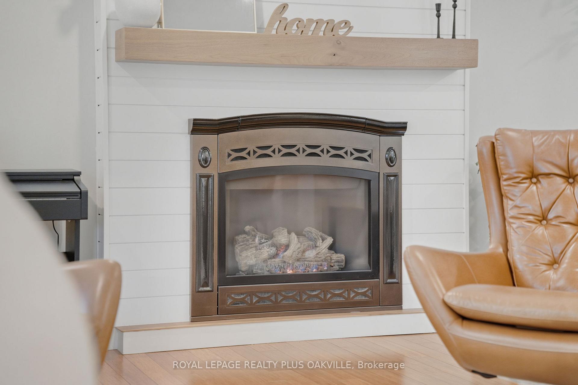 Photo 9 of 9904 Dickenson Road W, Hamilton, Rural Glanbrook — HOMEH
