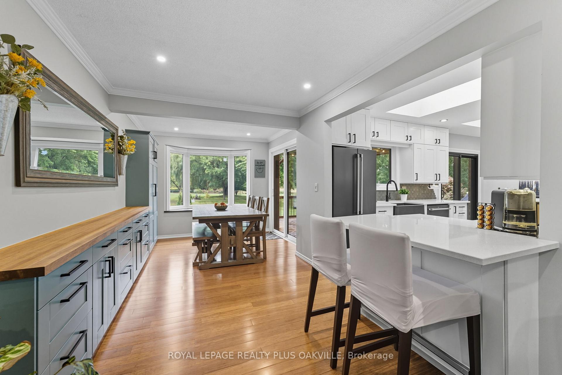 Photo 11 of 9904 Dickenson Road W, Hamilton, Rural Glanbrook — HOMEH