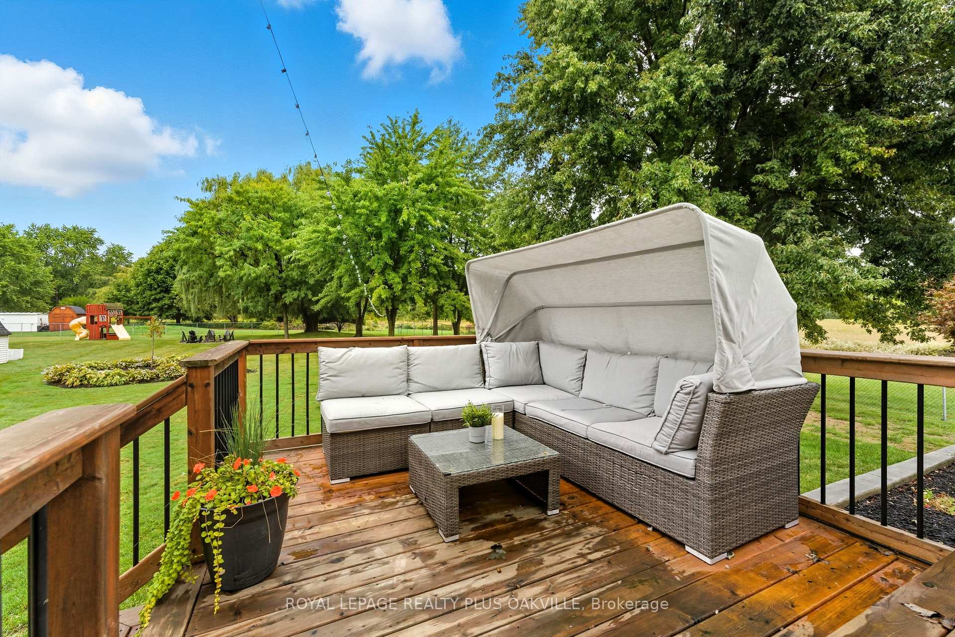 Photo 34 of 9904 Dickenson Road W, Hamilton, Rural Glanbrook — HOMEH
