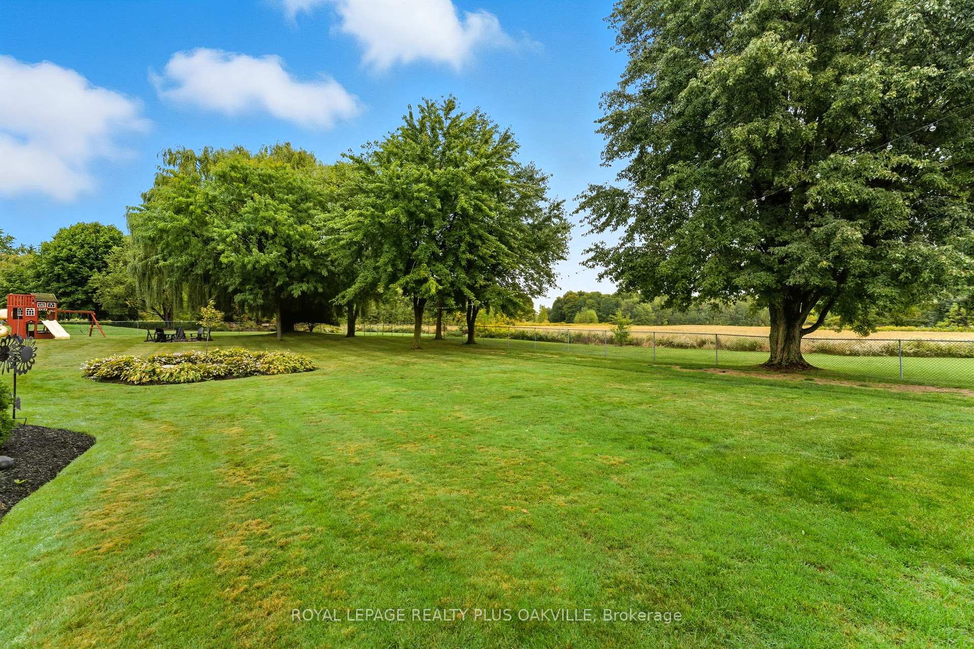 Photo 42 of 9904 Dickenson Road W, Hamilton, Rural Glanbrook — HOMEH