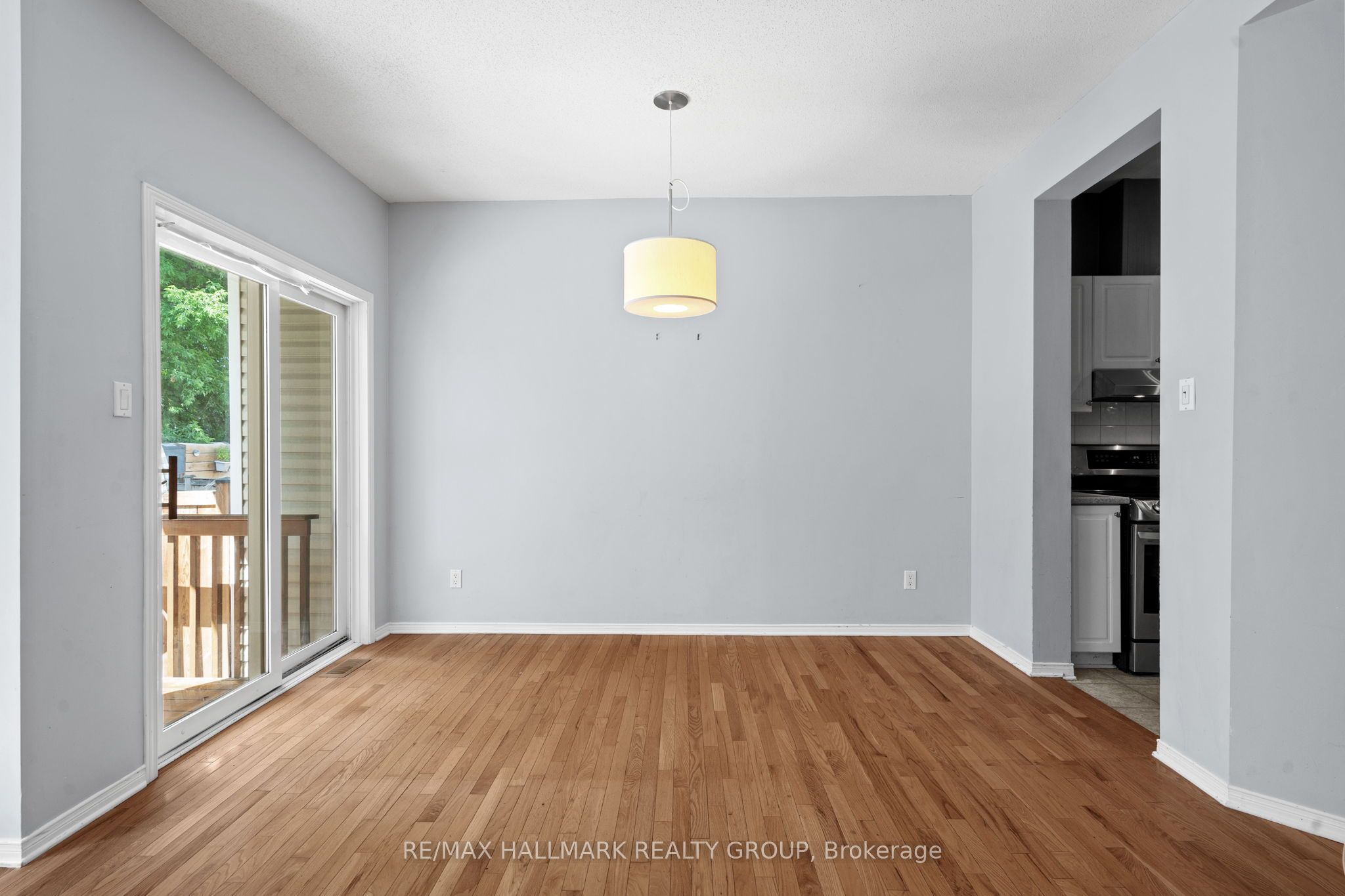 Photo 49 of 200 Glynn Avenue, Ottawa, Overbrook/Castle Heights — HOMEH