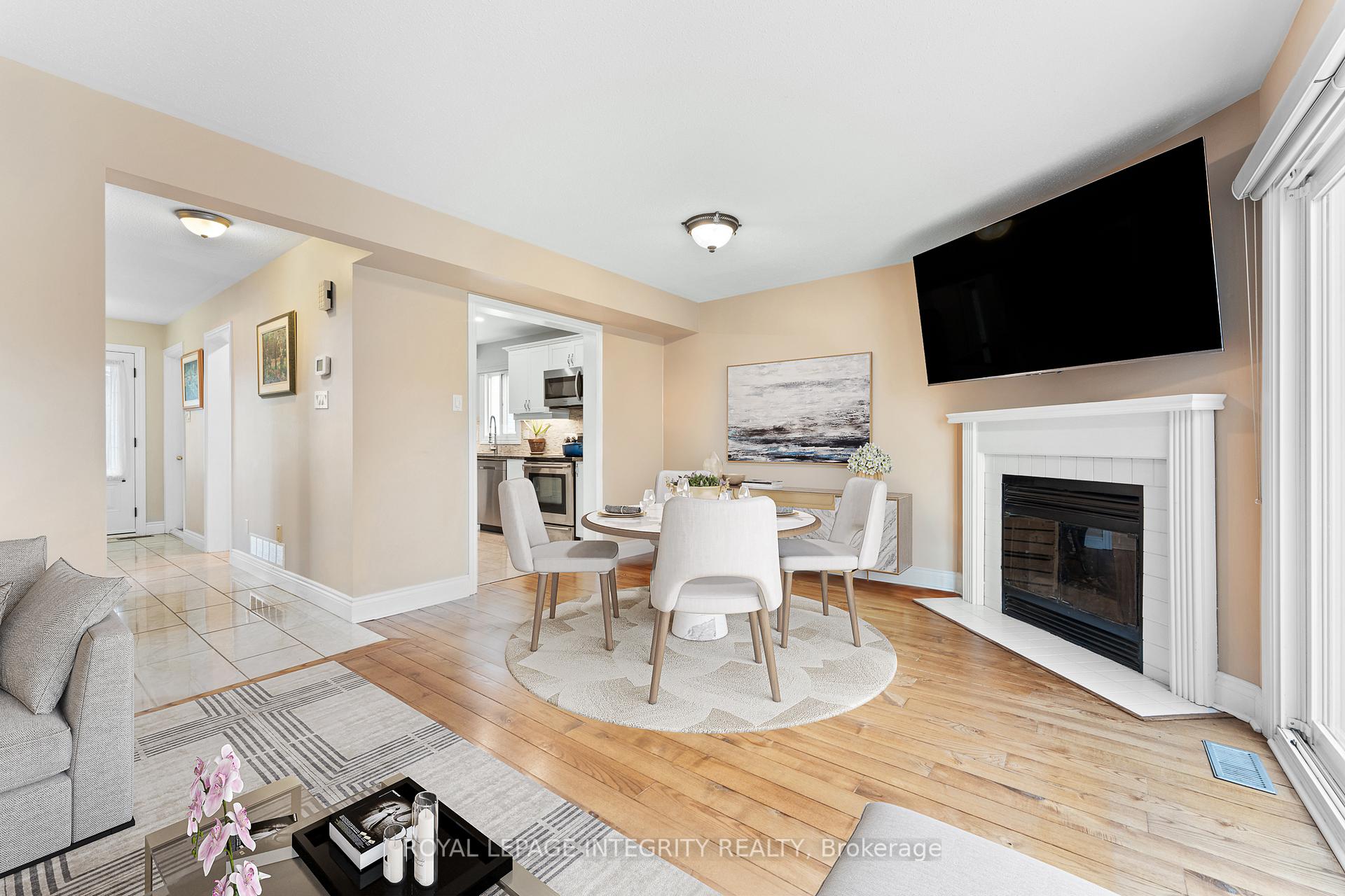 Photo 4 of 174 Tartan Drive, Ottawa, Barrhaven - Heritage Park — HOMEH