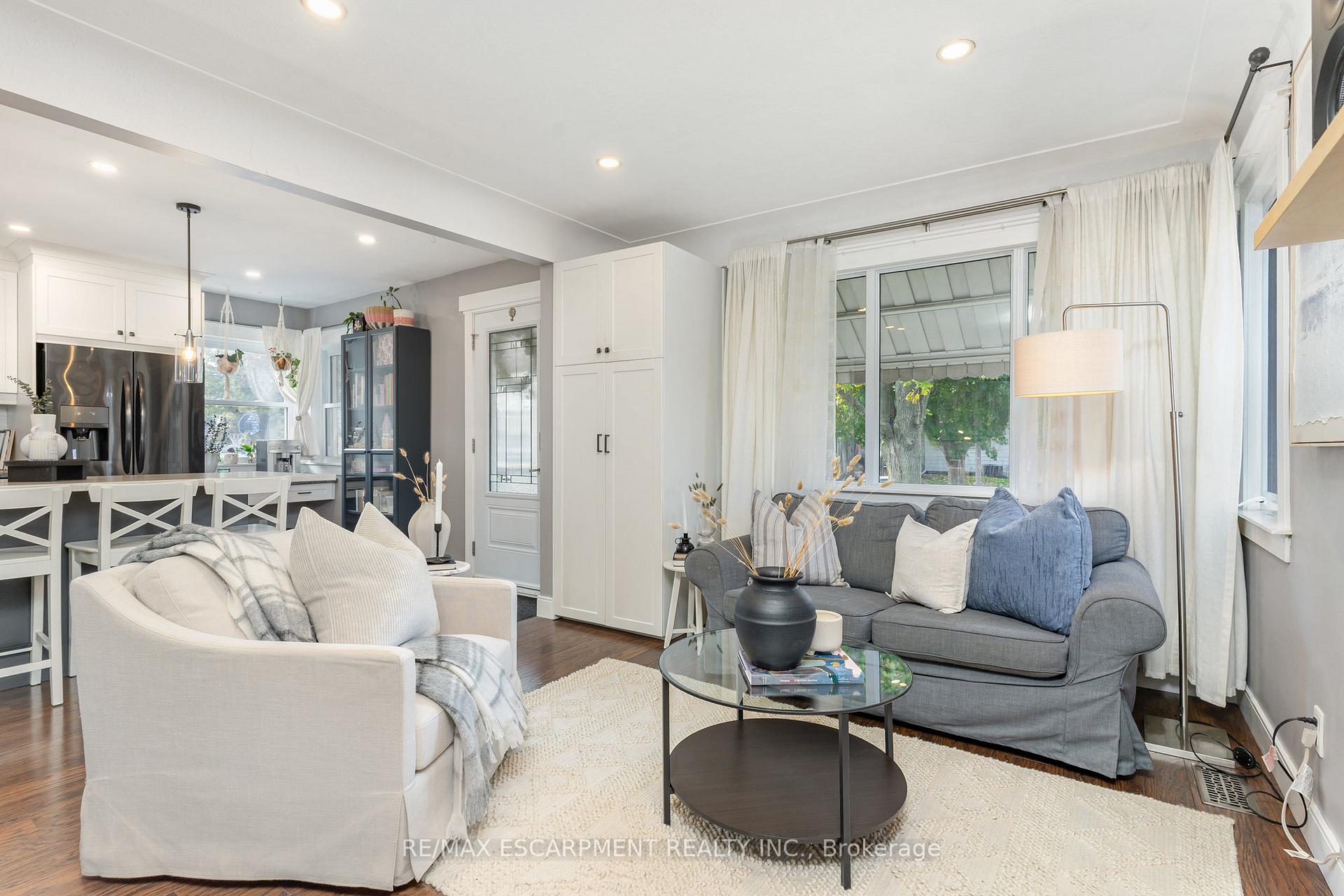 Photo 11 of 55 East 44th Street, Hamilton, Sunninghill — HOMEH