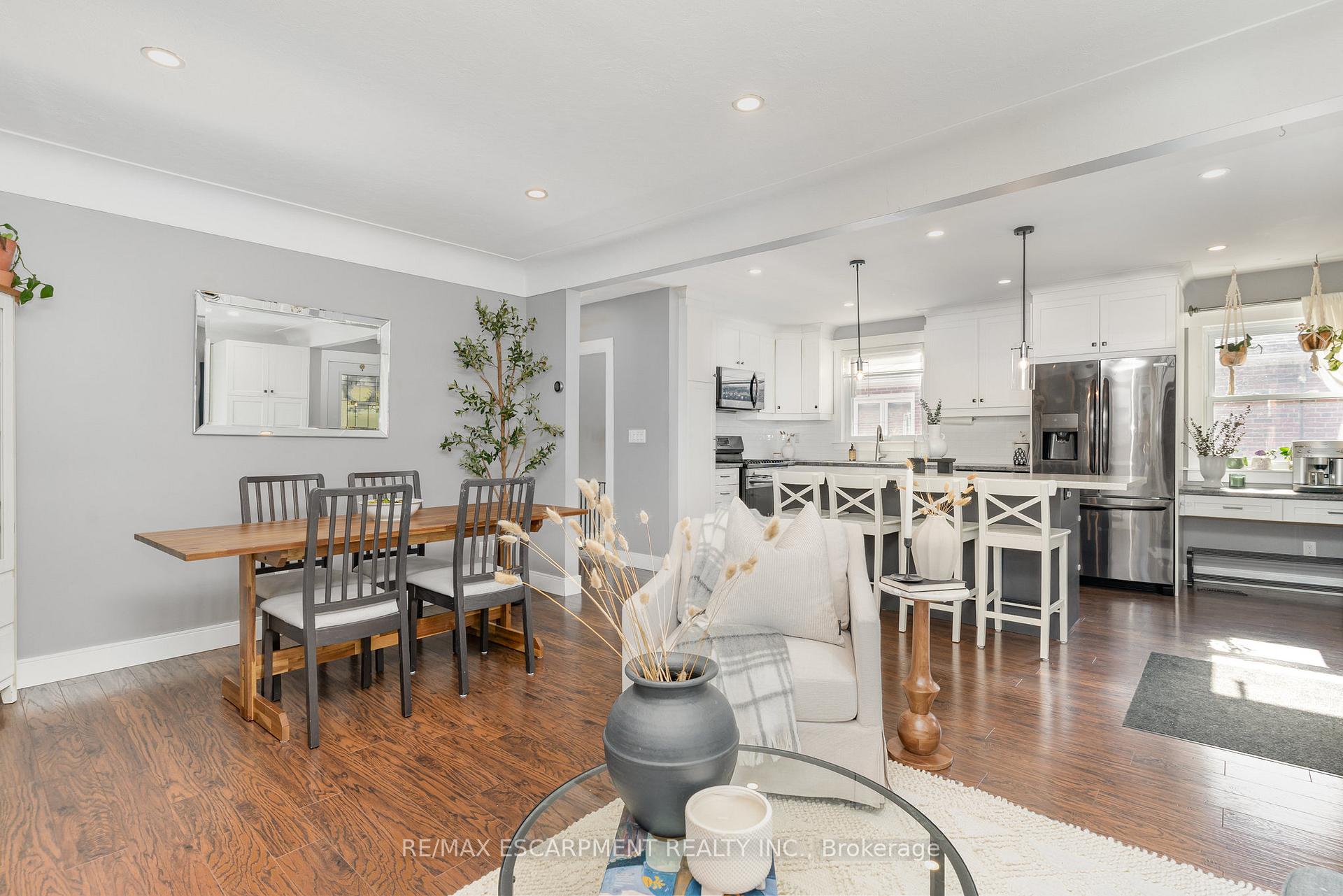 Photo 13 of 55 East 44th Street, Hamilton, Sunninghill — HOMEH