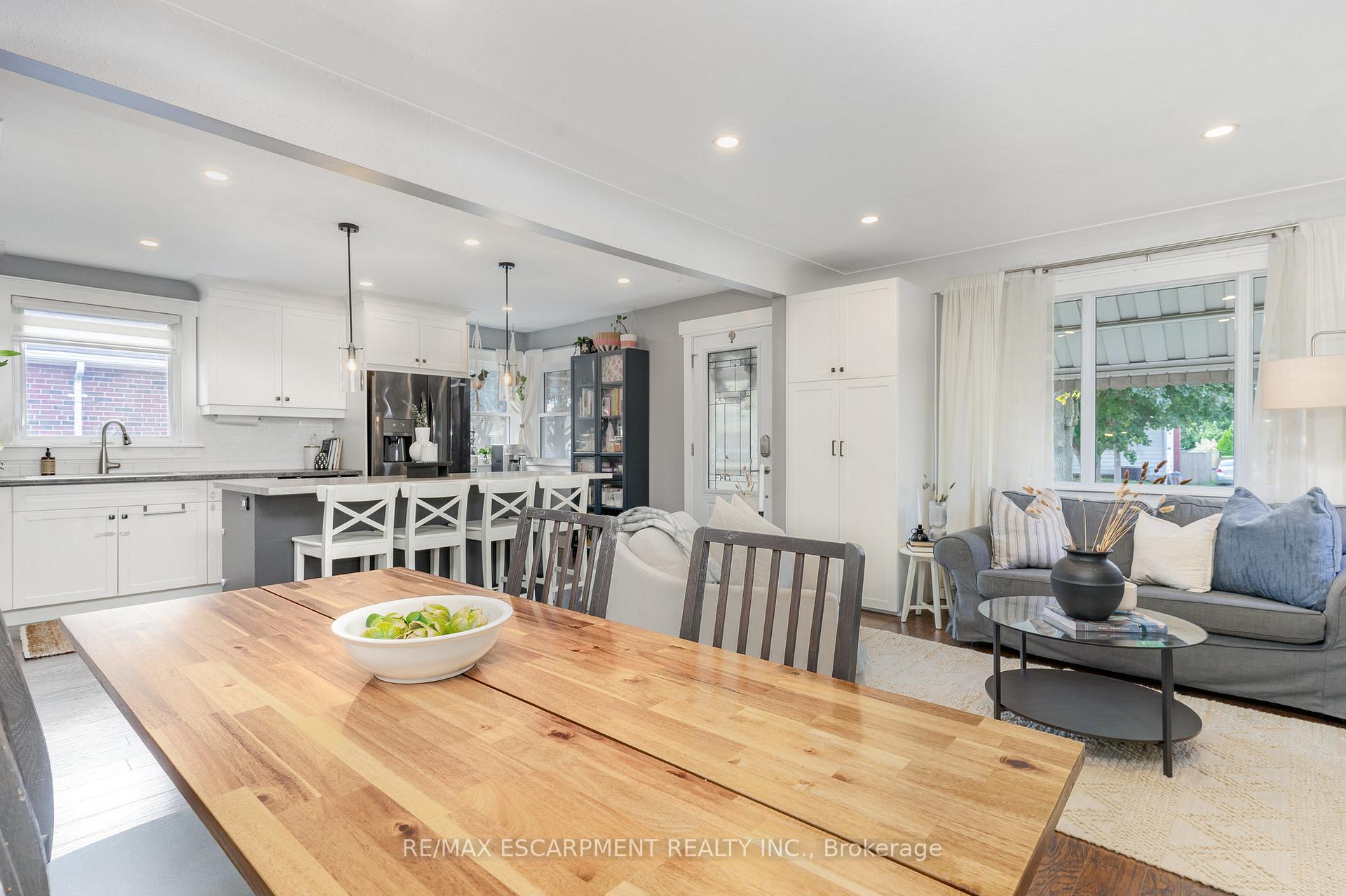 Photo 15 of 55 East 44th Street, Hamilton, Sunninghill — HOMEH